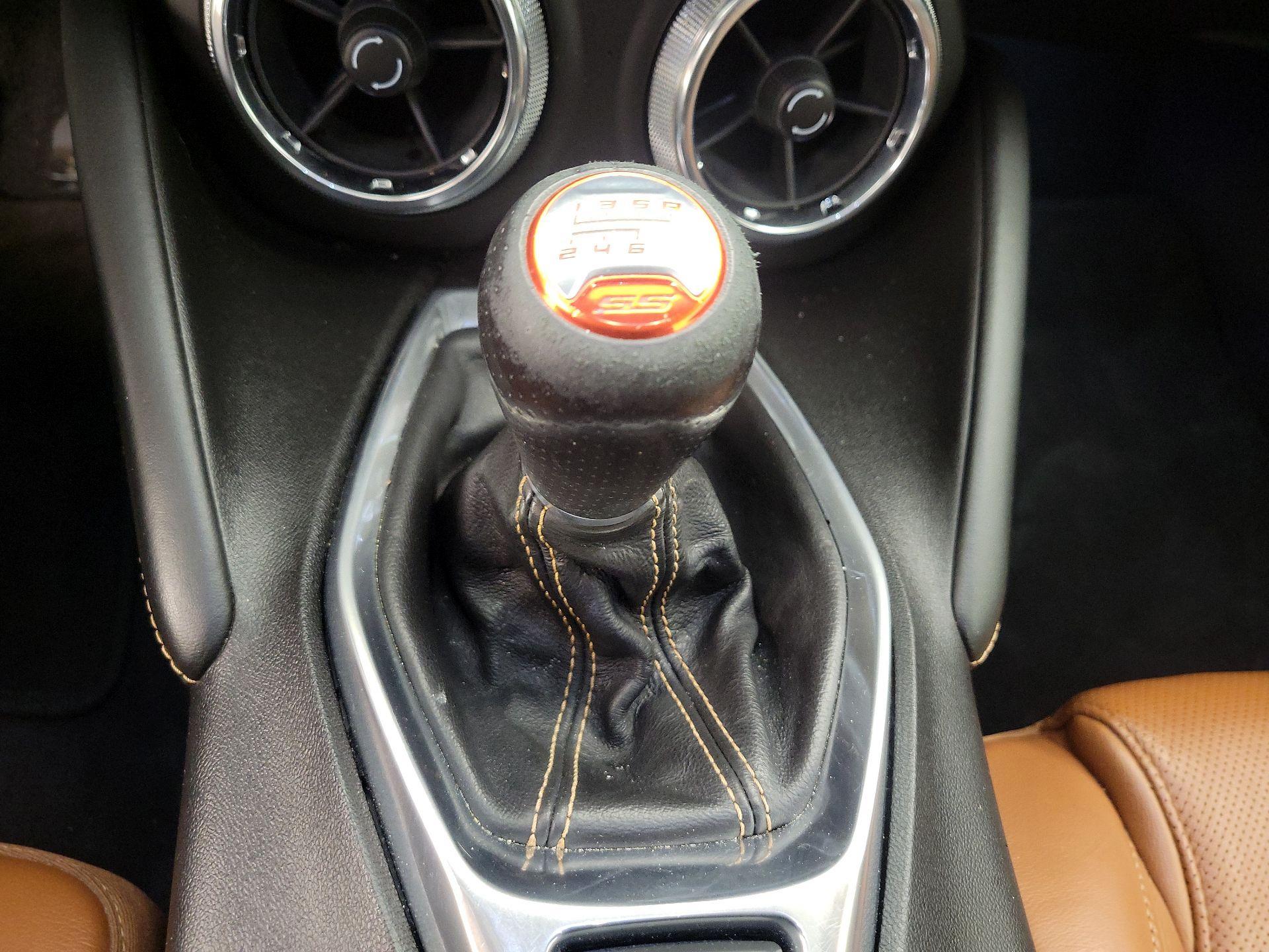 Thumbnail: 2017 Chevrolet Camaro - 17