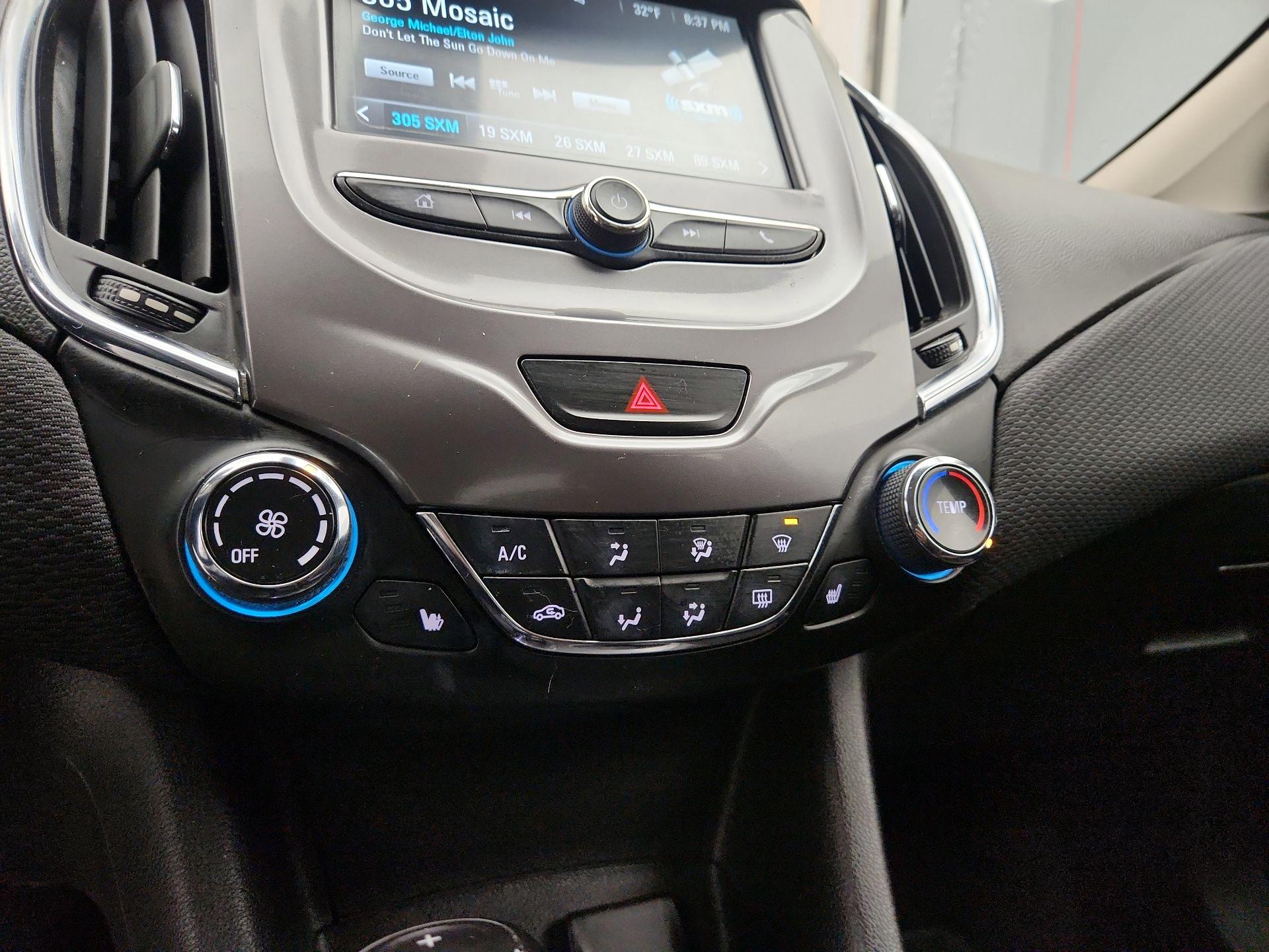 Thumbnail: 2017 Chevrolet Cruze - 16