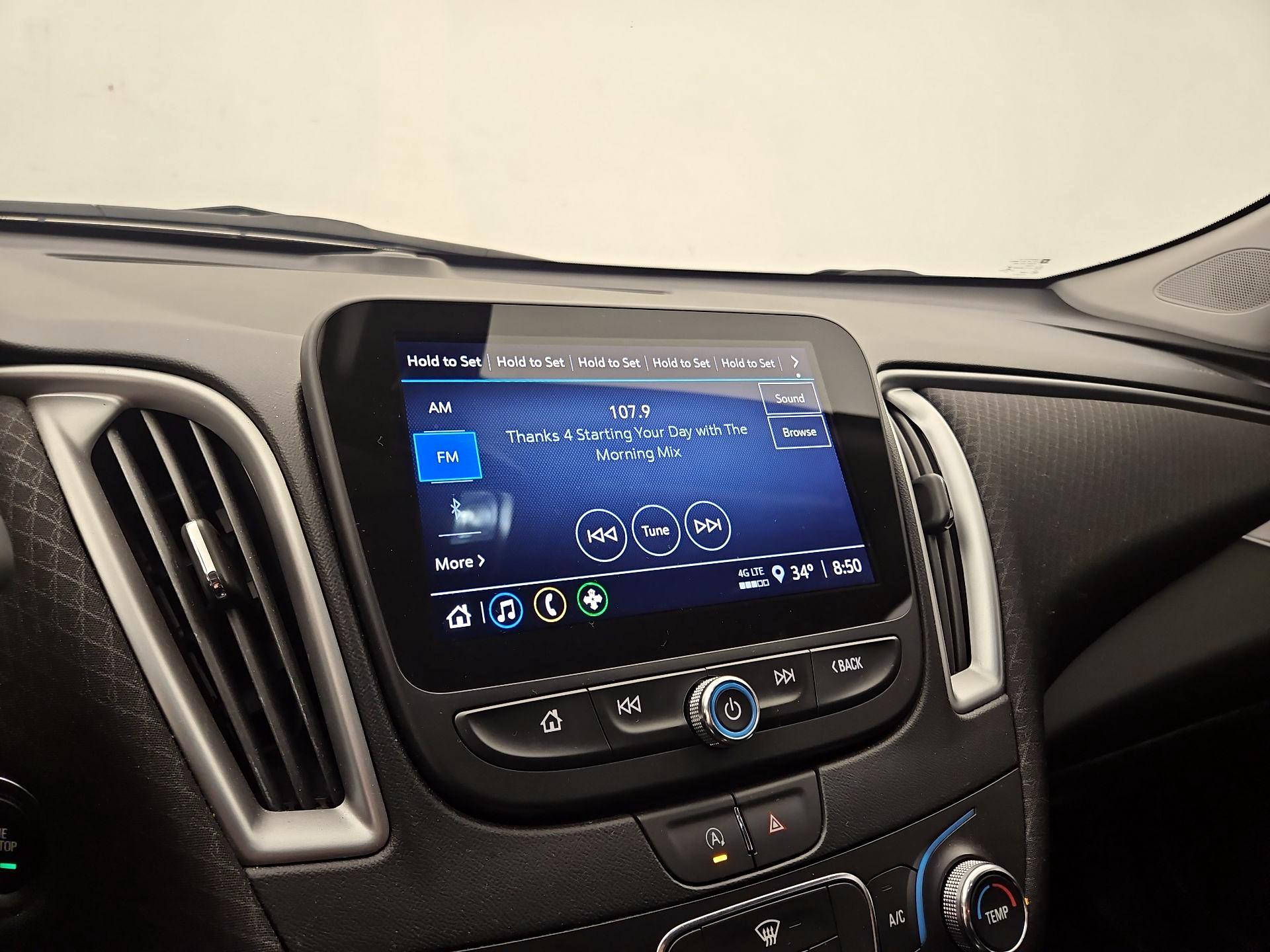 Thumbnail: 2022 Chevrolet Malibu - 15