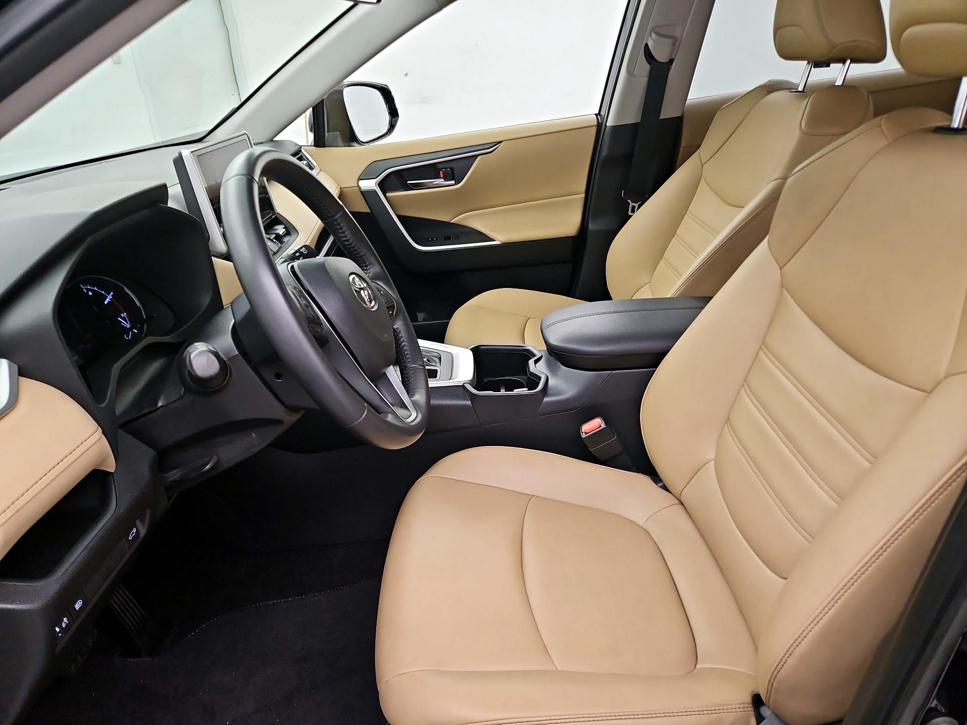 Thumbnail: 2023 Toyota RAV4 - 11