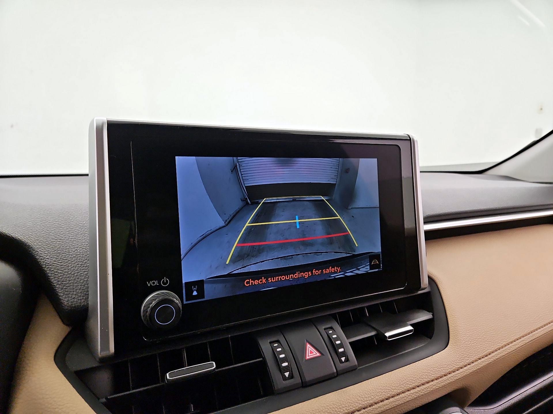 Thumbnail: 2023 Toyota RAV4 - 14