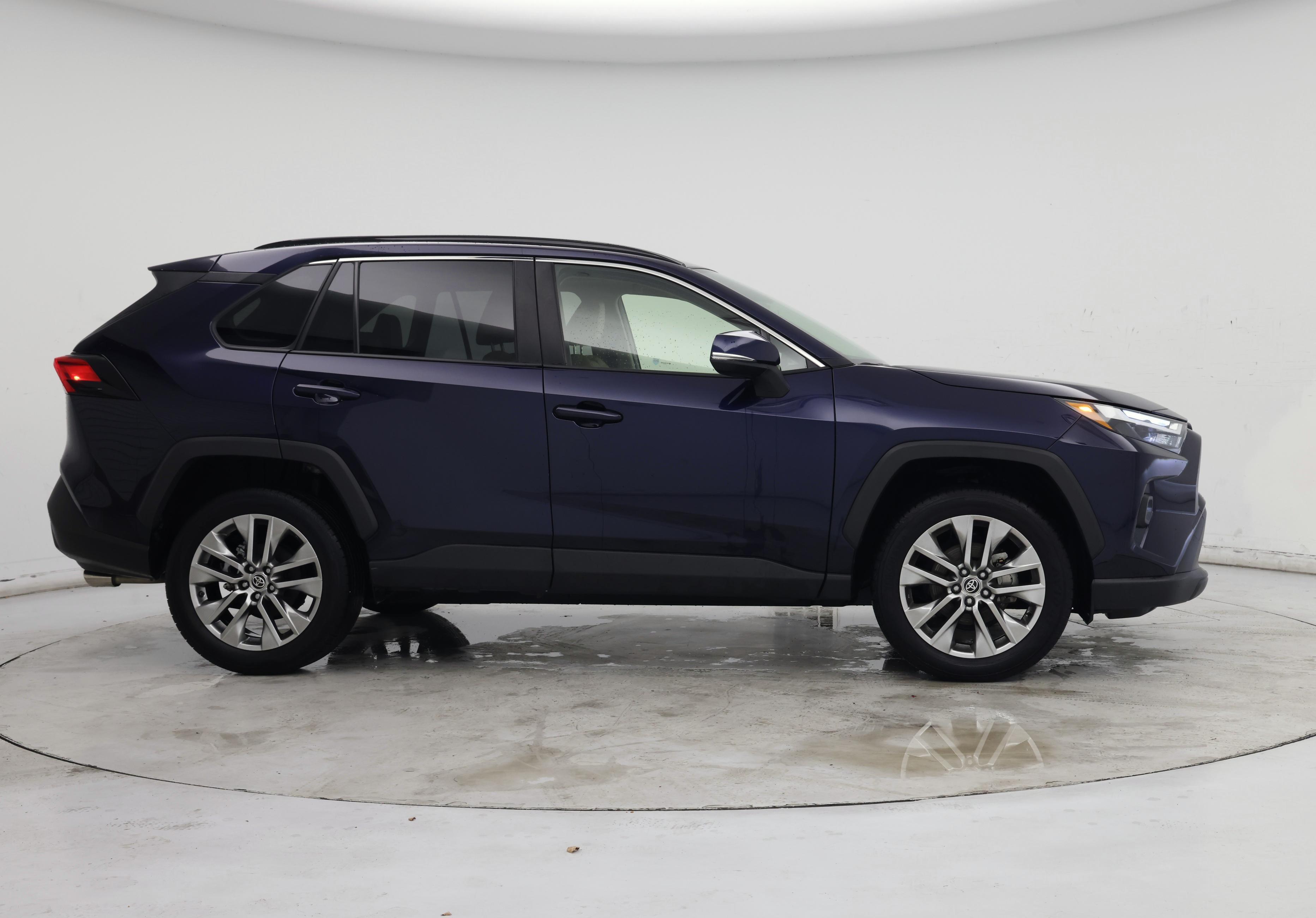 Thumbnail: 2023 Toyota RAV4 - 7