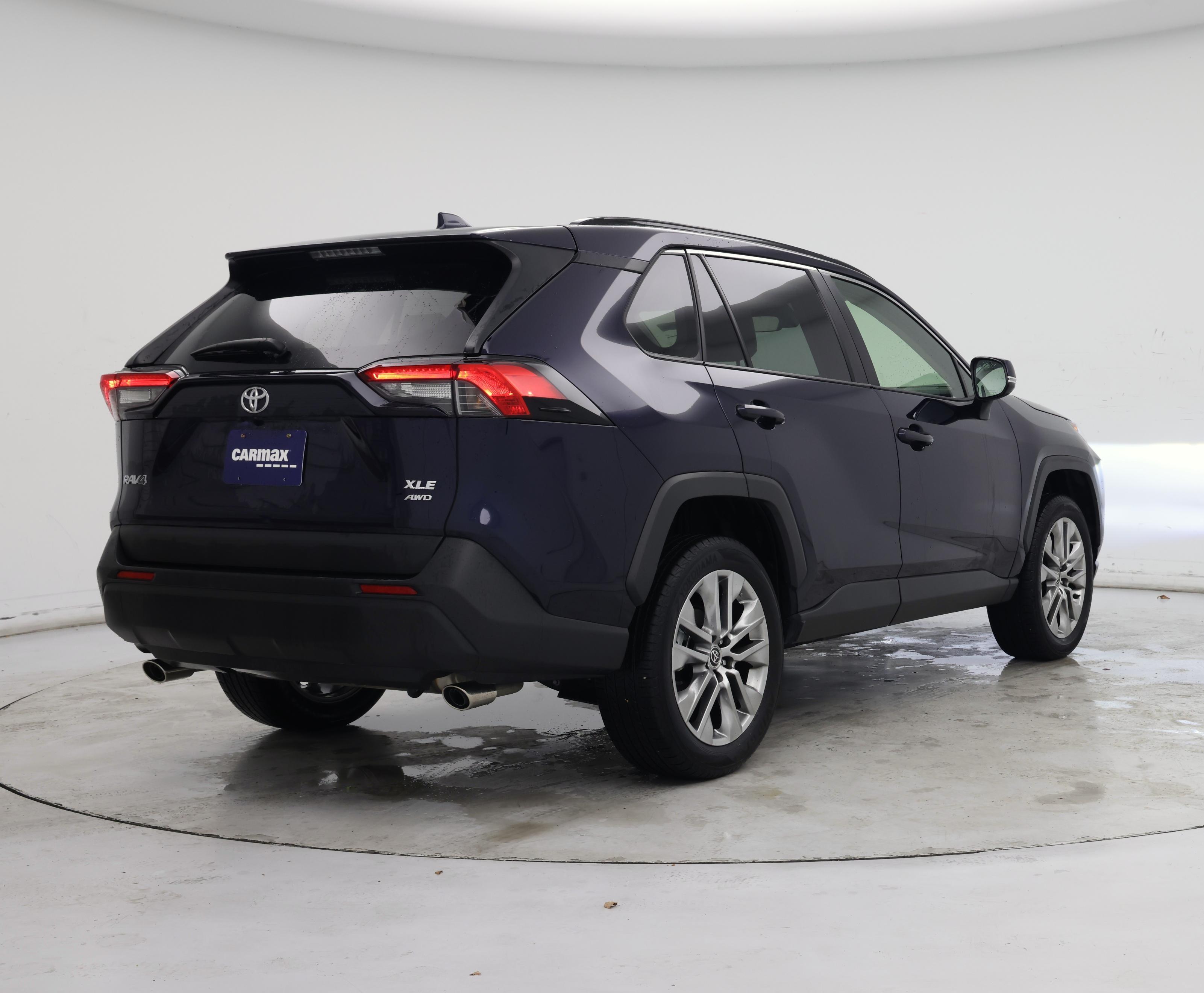 Thumbnail: 2023 Toyota RAV4 - 8