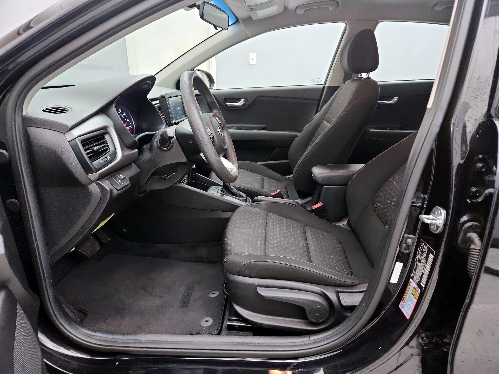 Thumbnail: 2019 Kia Rio5 - 11