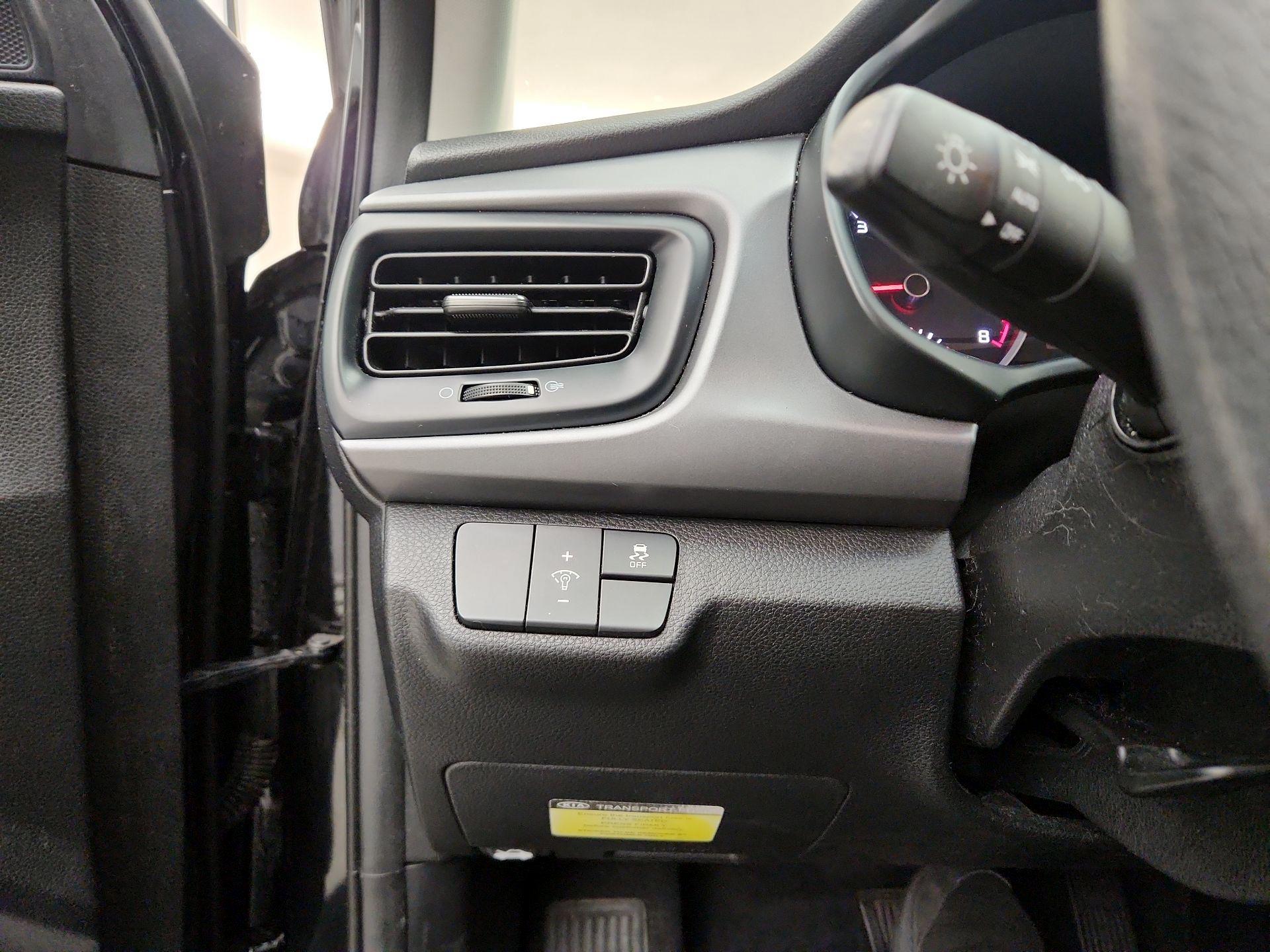 Thumbnail: 2019 Kia Rio5 - 13