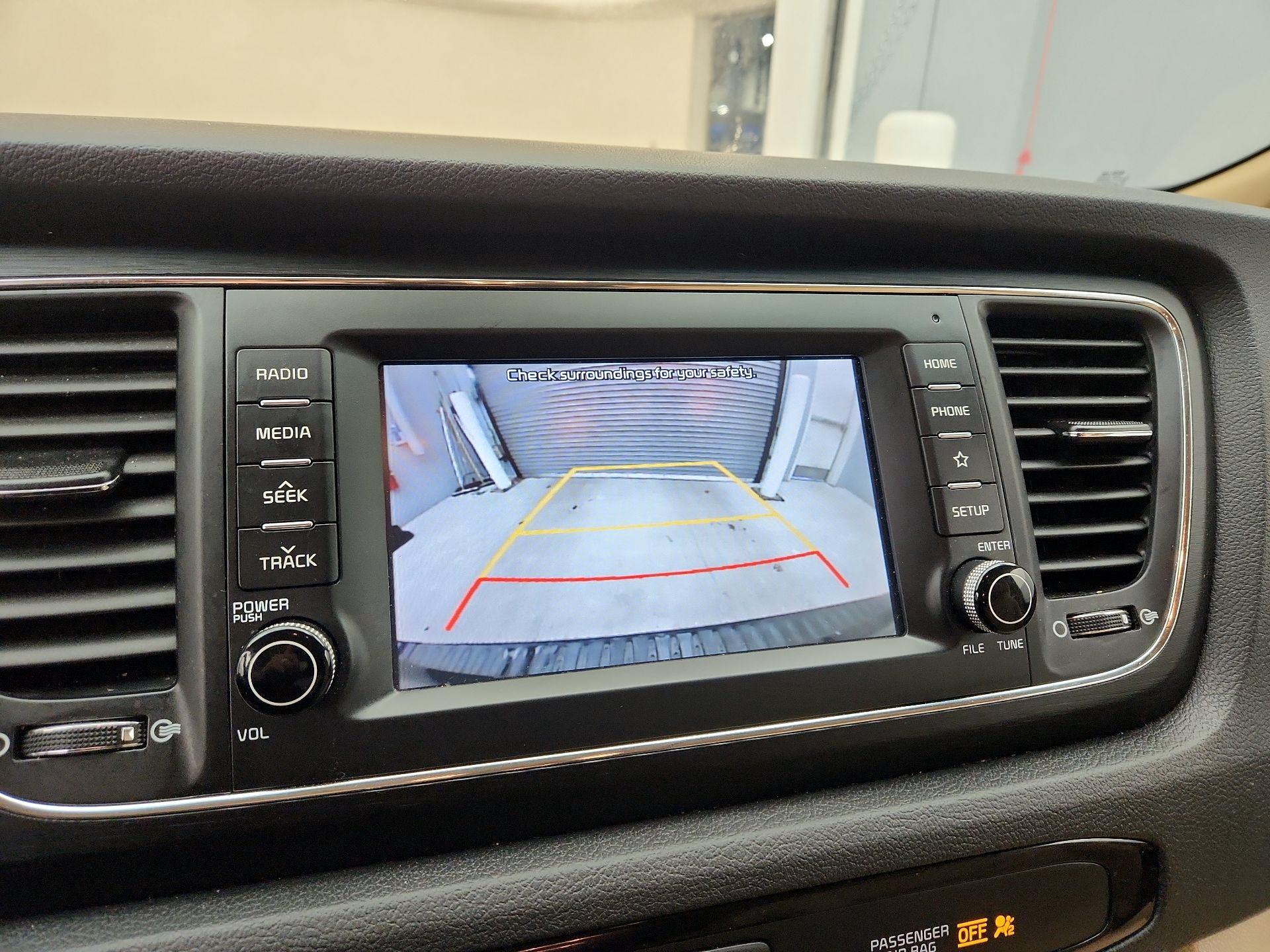 Thumbnail: 2020 Kia Sedona - 14