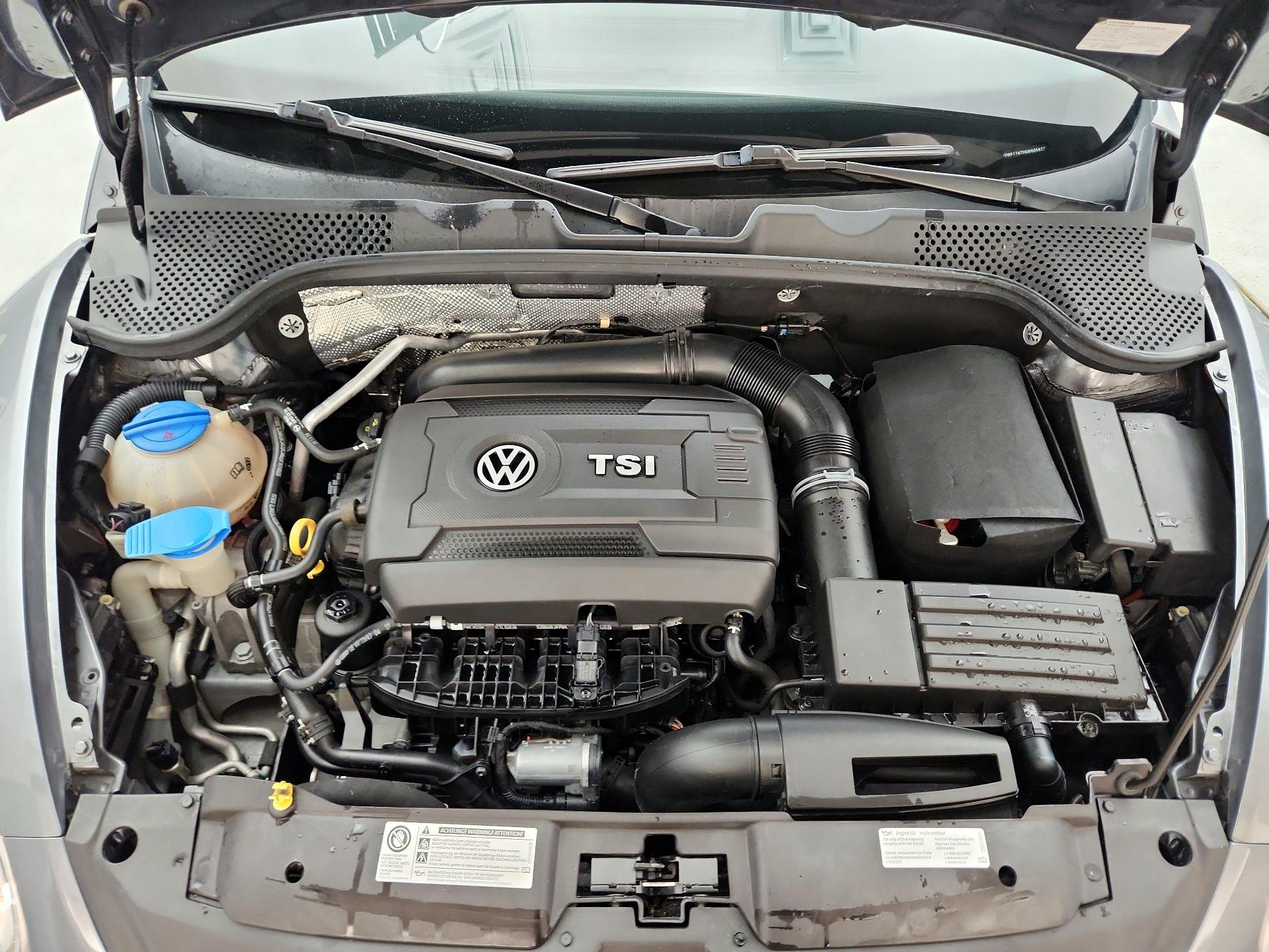 Thumbnail: 2016 Volkswagen Beetle - 20