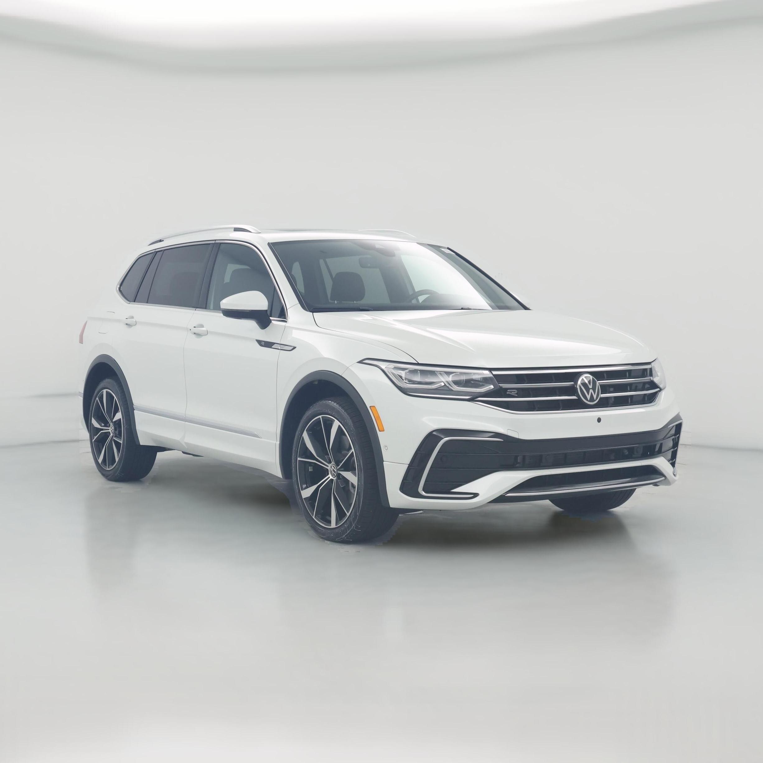 Thumbnail: 2022 Volkswagen Tiguan - 1