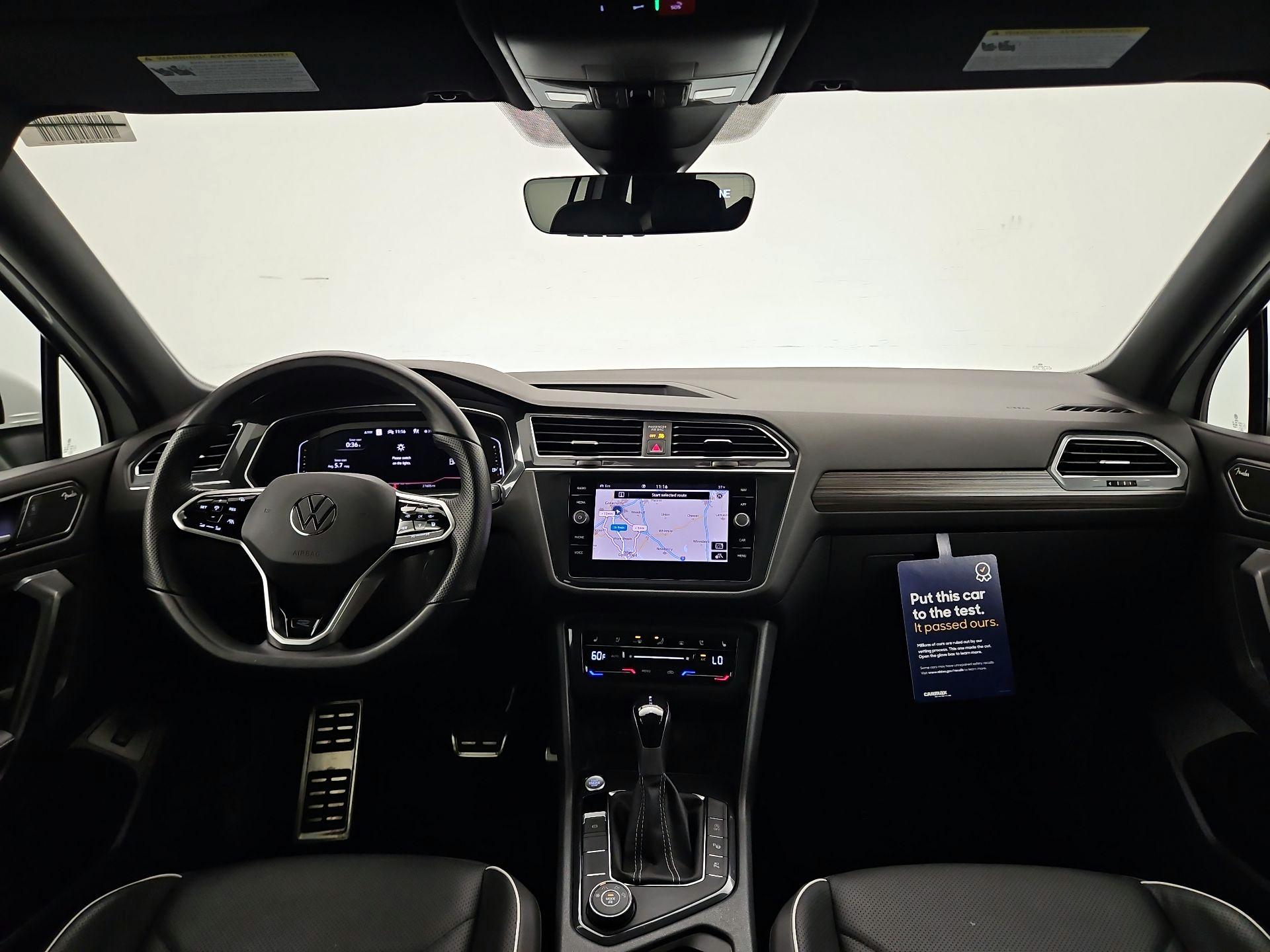 Thumbnail: 2022 Volkswagen Tiguan - 9