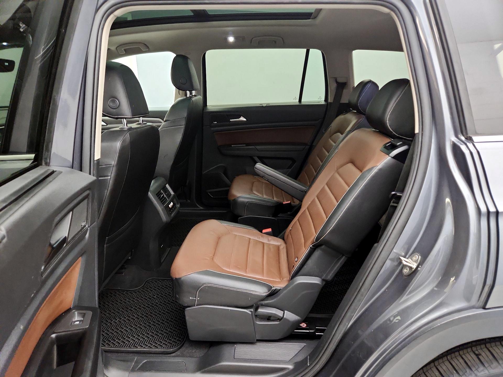 Thumbnail: 2021 Volkswagen Atlas - 20