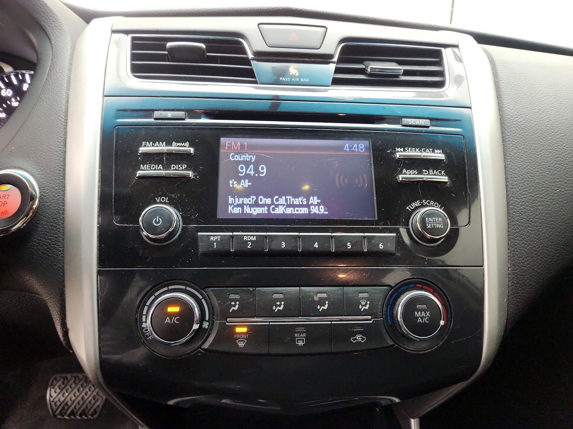 Thumbnail: 2015 Nissan Altima - 15