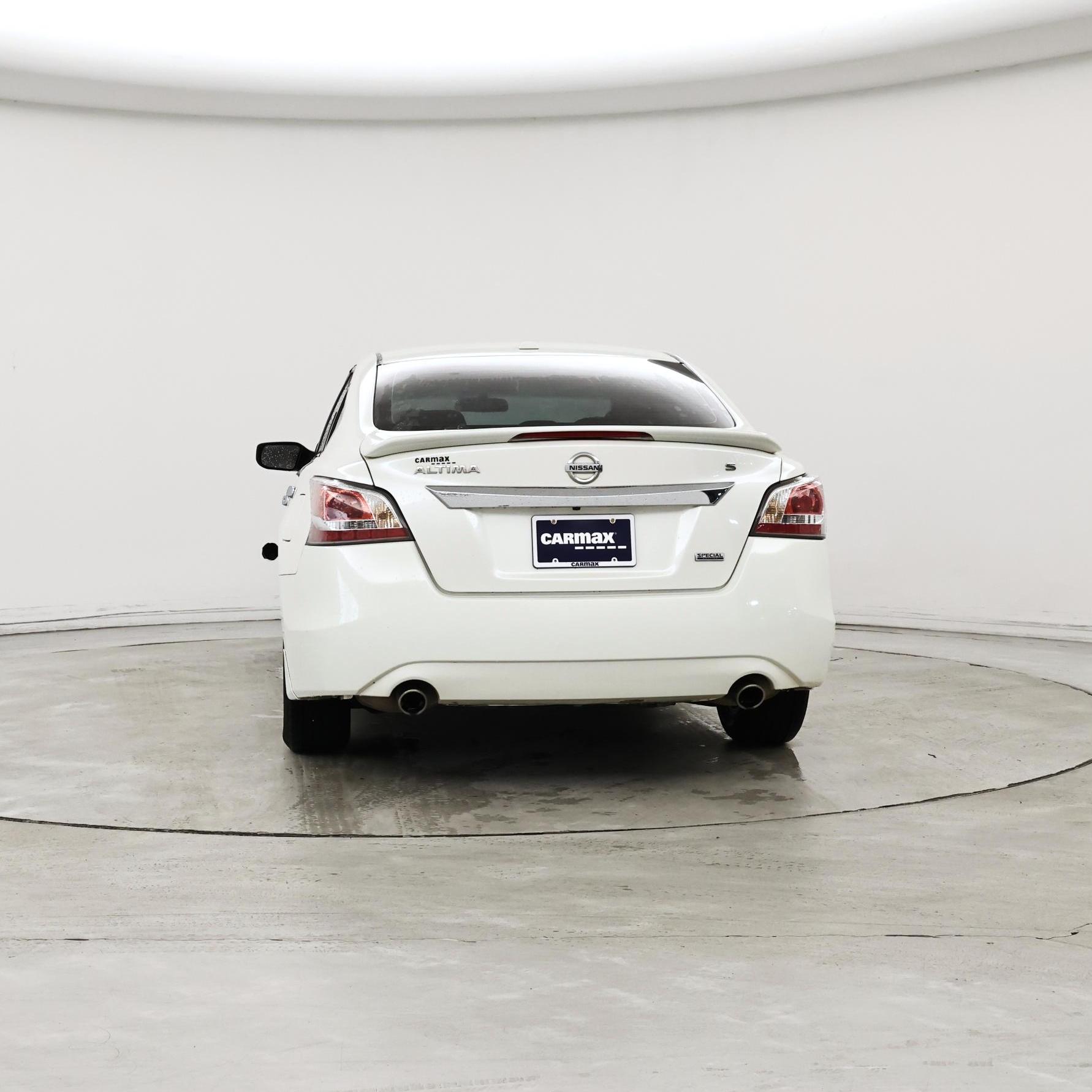 Thumbnail: 2015 Nissan Altima - 6