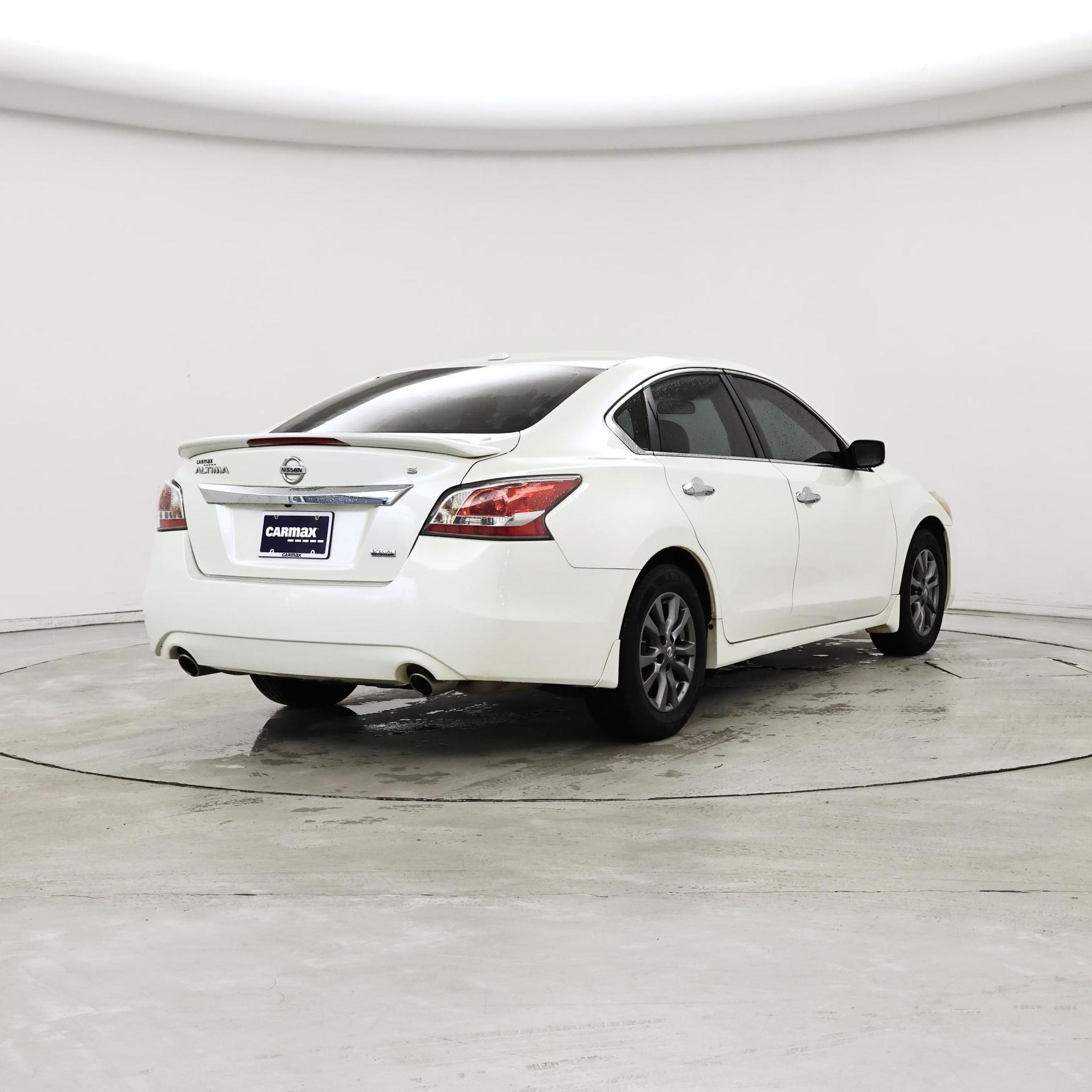 Thumbnail: 2015 Nissan Altima - 8