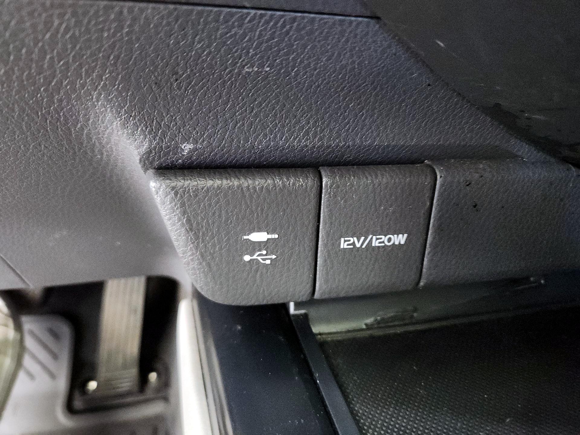 Thumbnail: 2018 Toyota Camry - 18