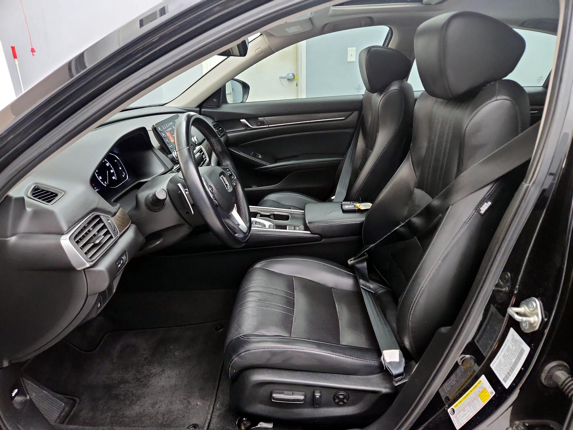 Thumbnail: 2018 Honda Accord - 11