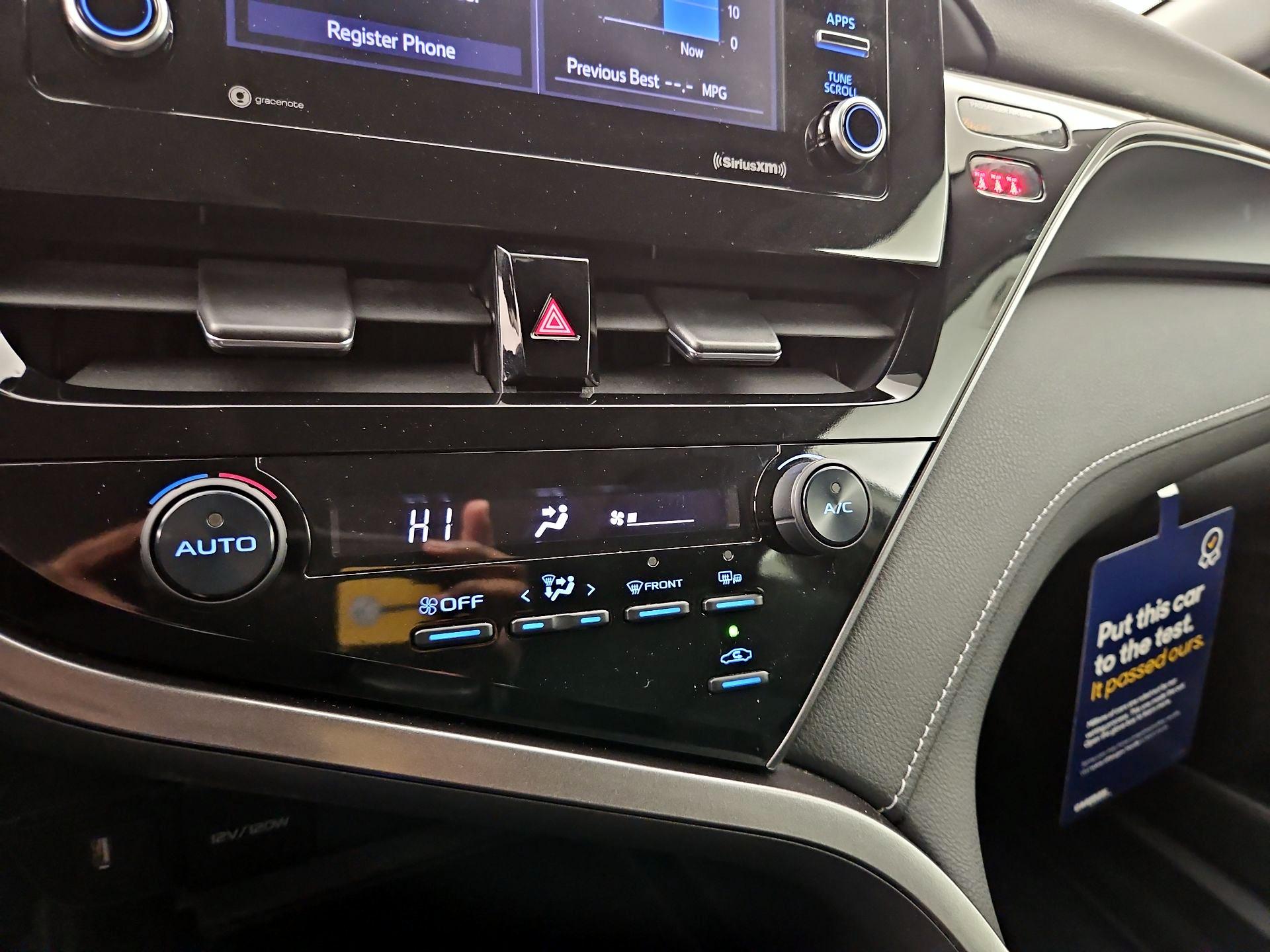 Thumbnail: 2021 Toyota Camry - 16