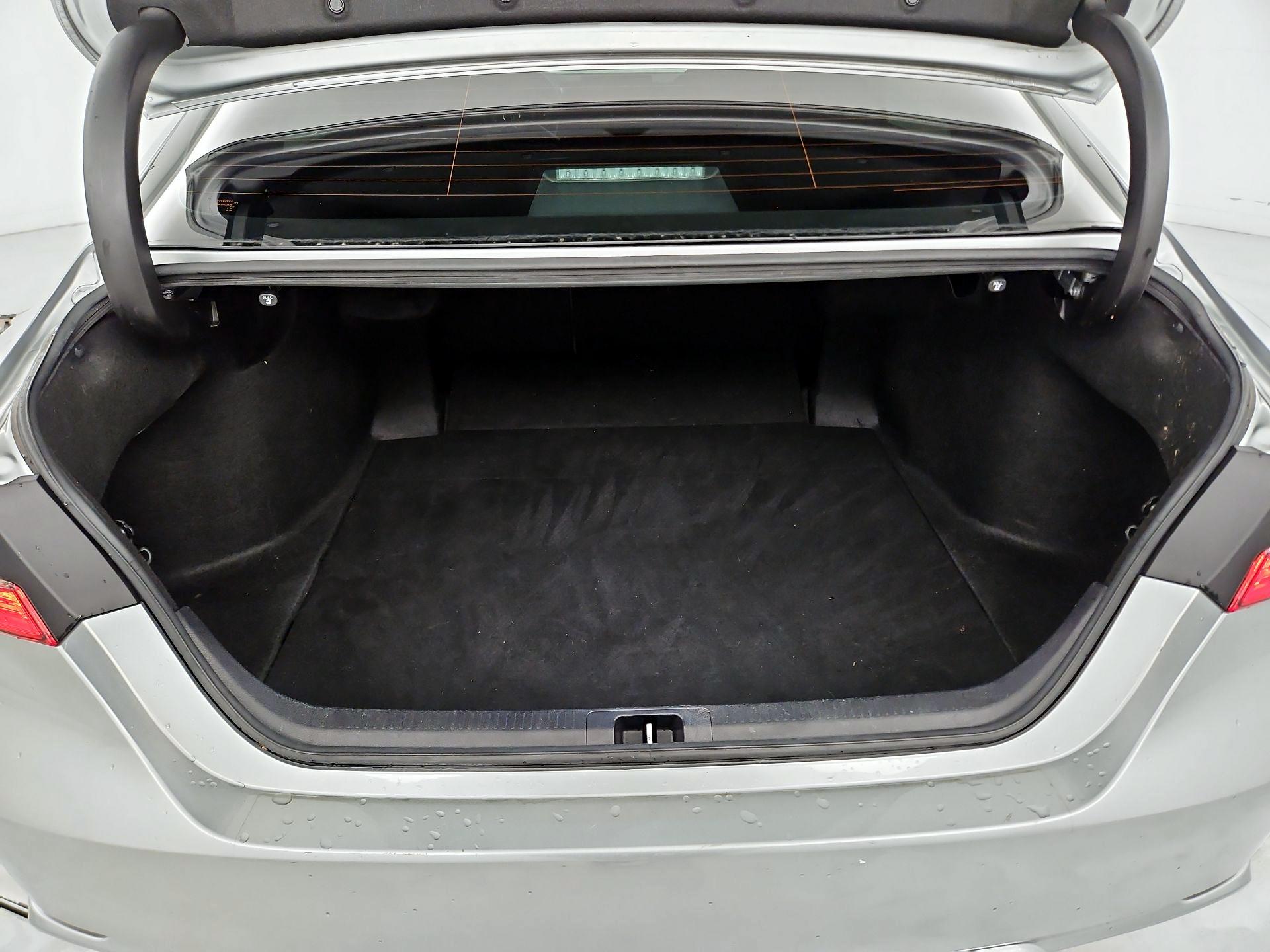 Thumbnail: 2021 Toyota Camry - 20