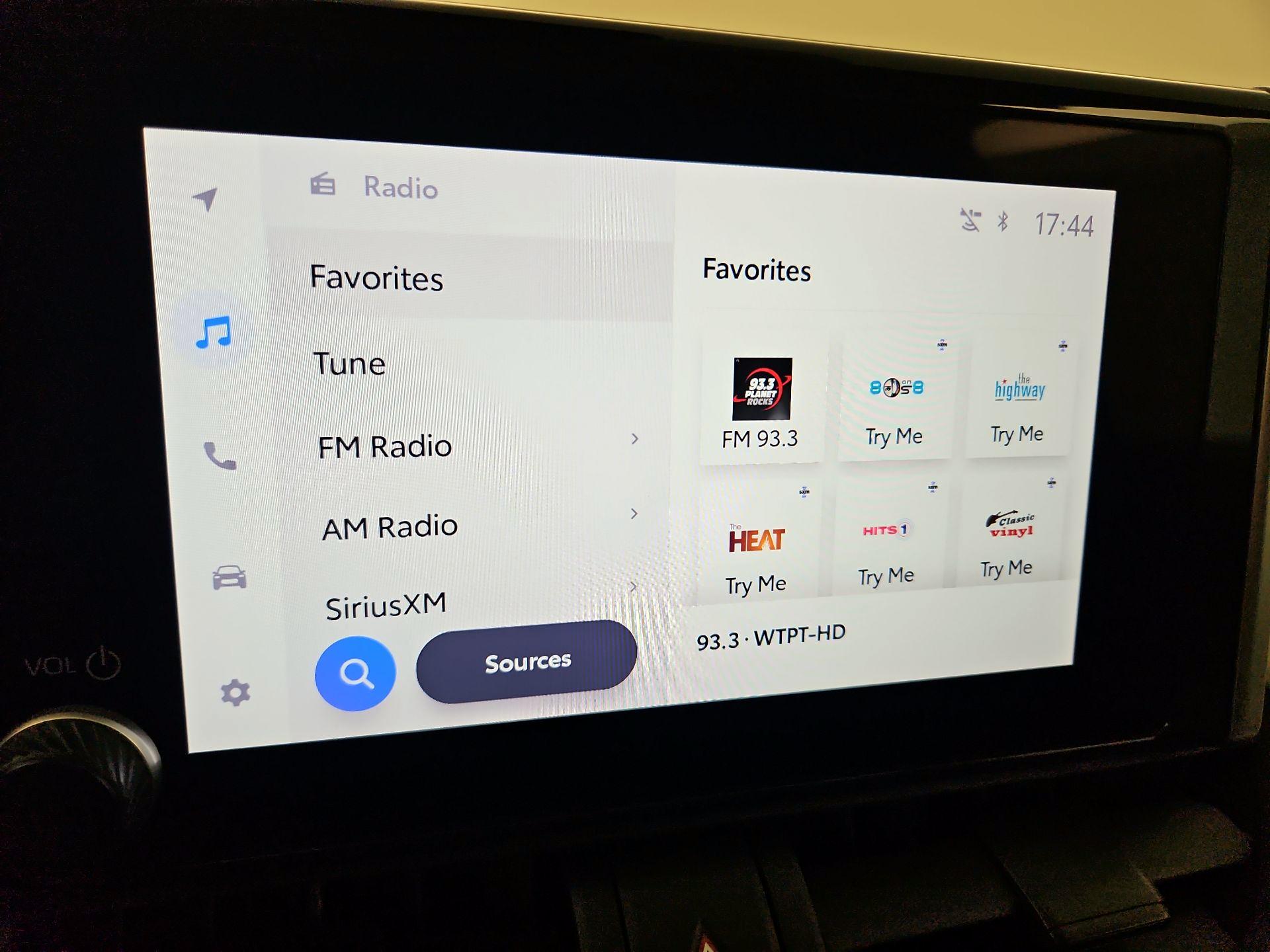Thumbnail: 2024 Toyota RAV4 - 15