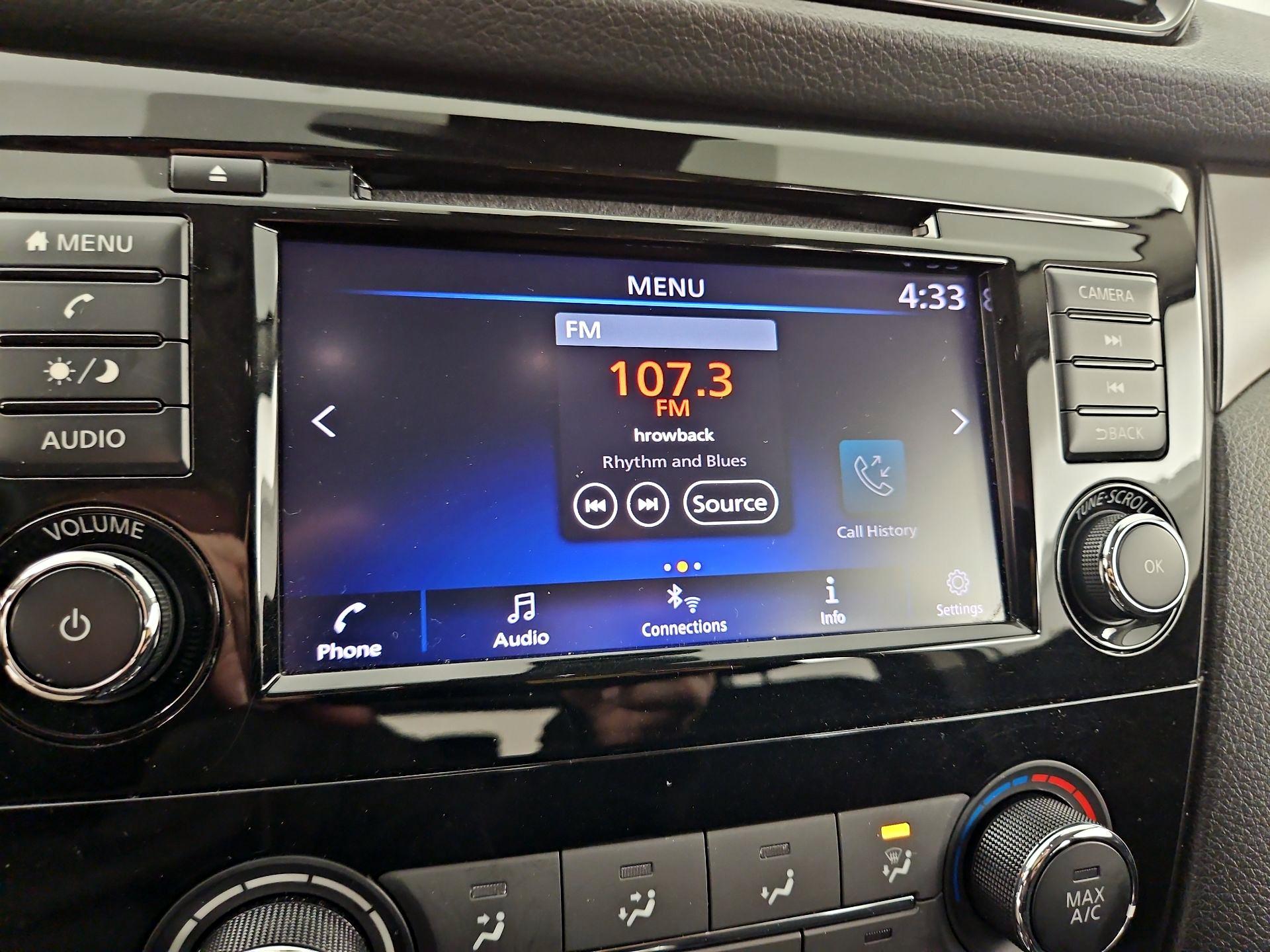 Thumbnail: 2021 Nissan Rogue Sport - 15