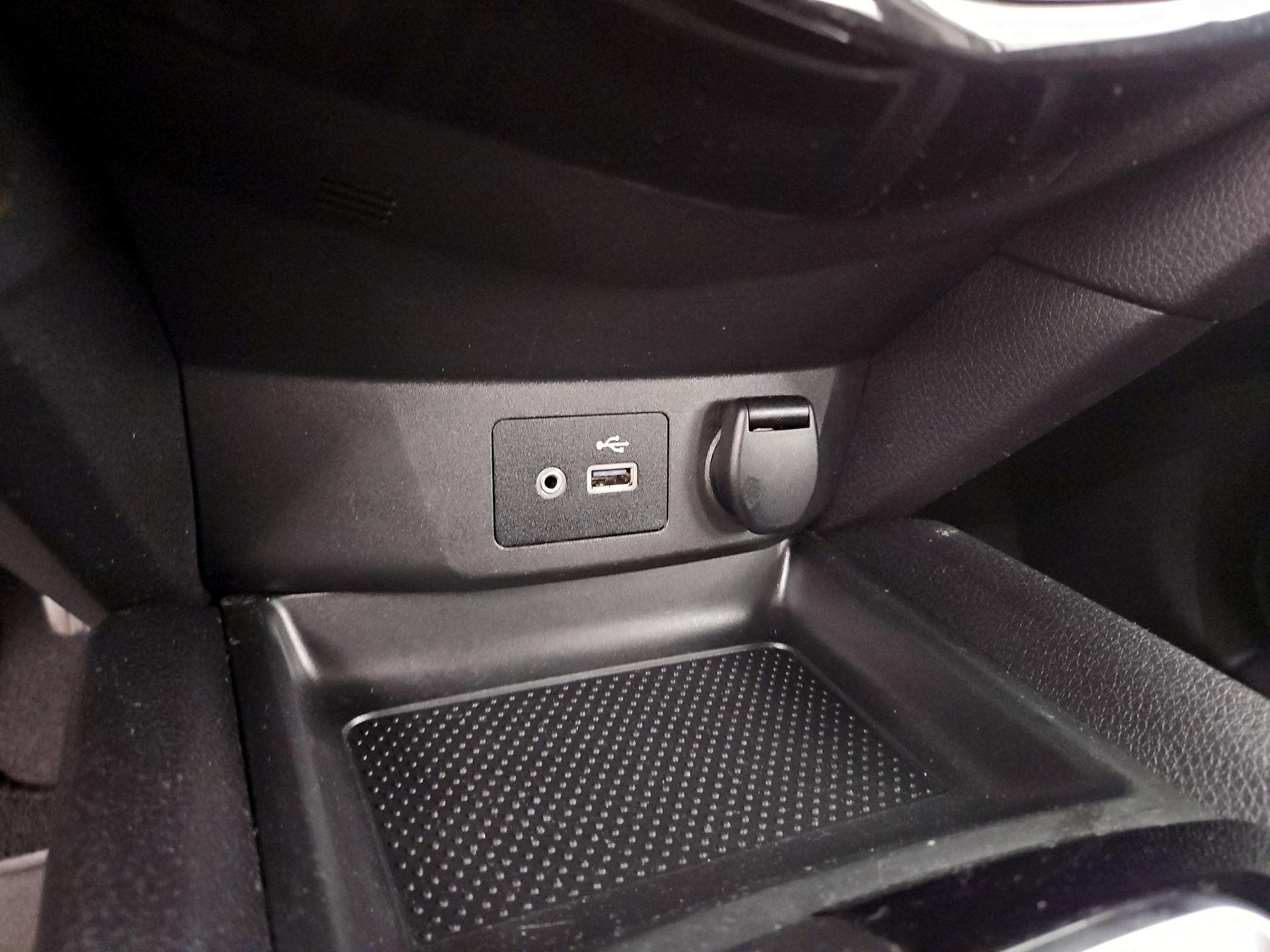 Thumbnail: 2021 Nissan Rogue Sport - 18