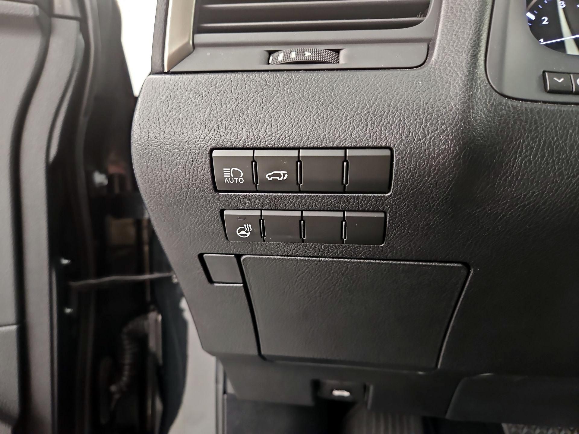 Thumbnail: 2022 Lexus RX - 13