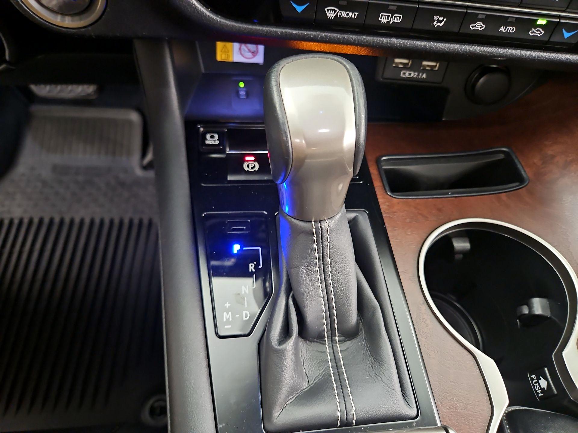 Thumbnail: 2022 Lexus RX - 18