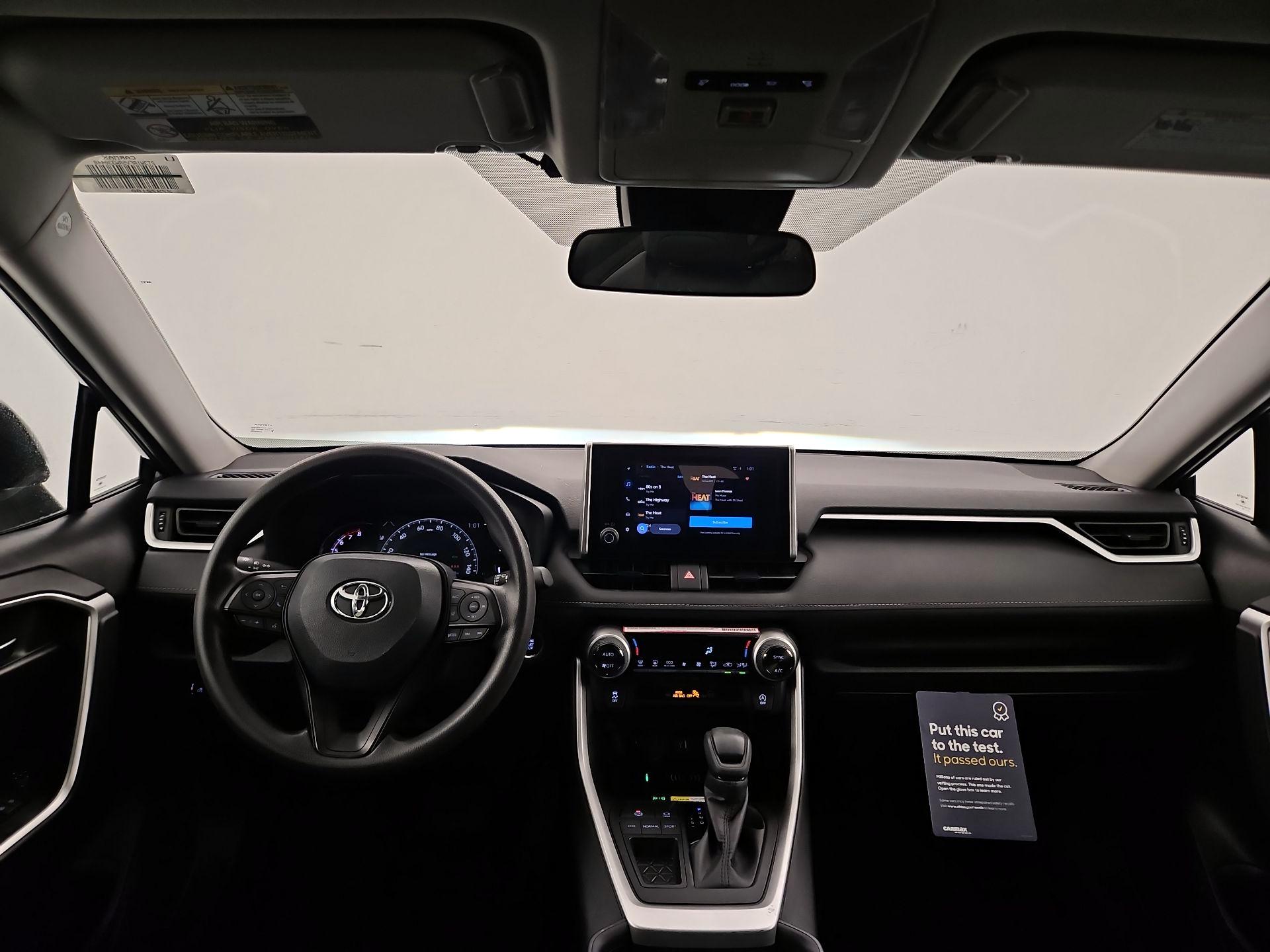 Thumbnail: 2024 Toyota RAV4 - 9