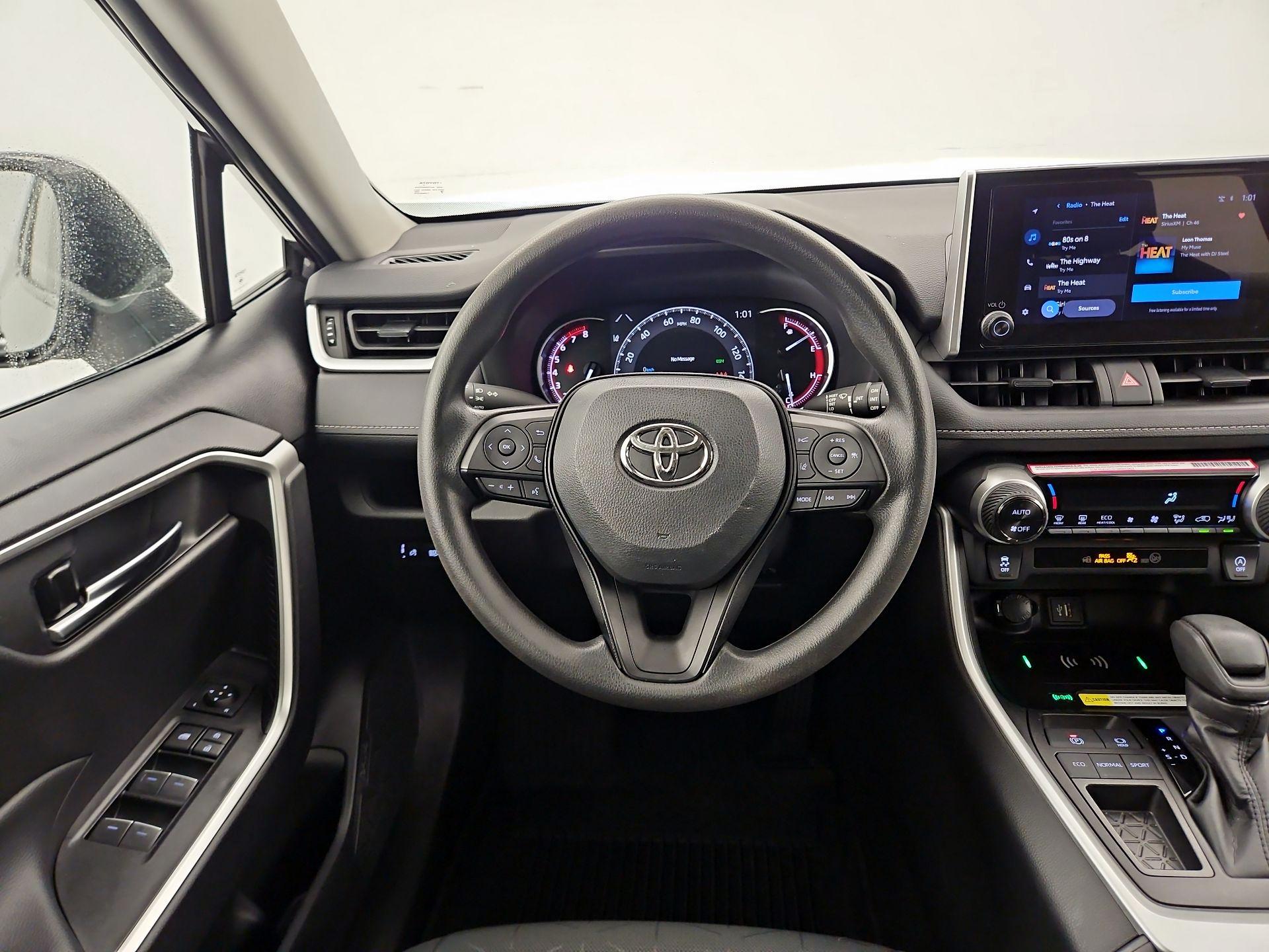 Thumbnail: 2024 Toyota RAV4 - 10