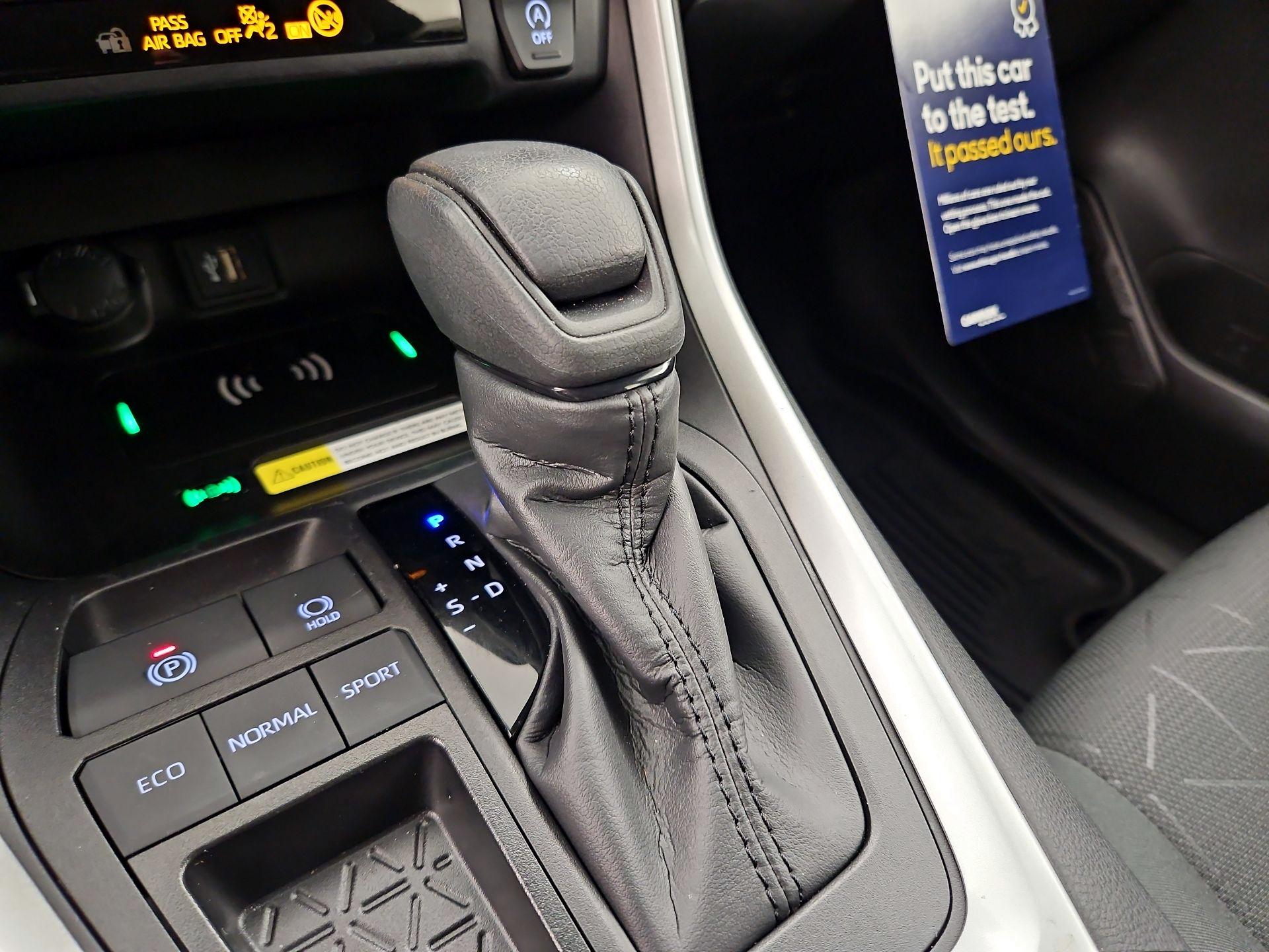 Thumbnail: 2024 Toyota RAV4 - 17