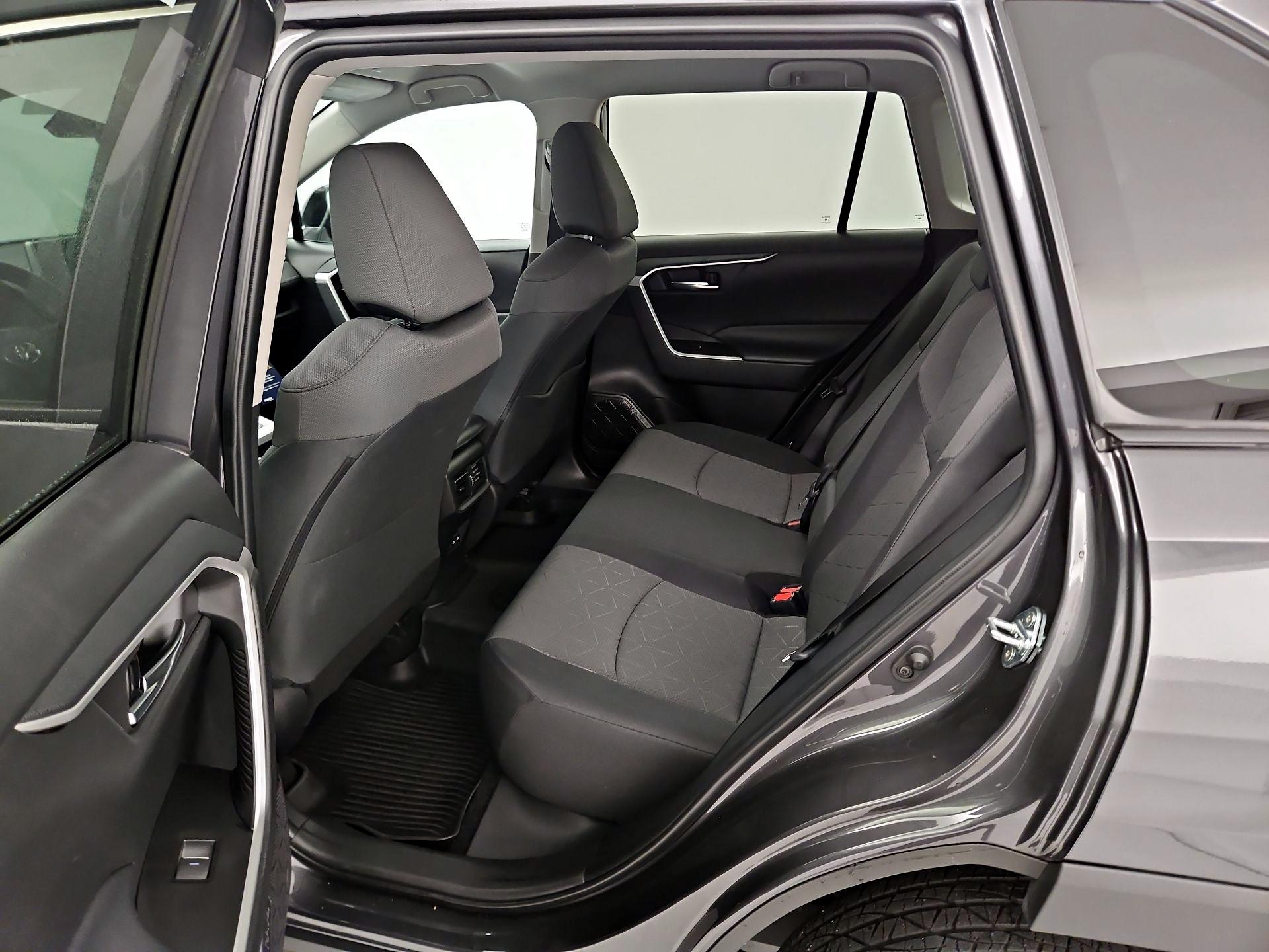 Thumbnail: 2024 Toyota RAV4 - 19