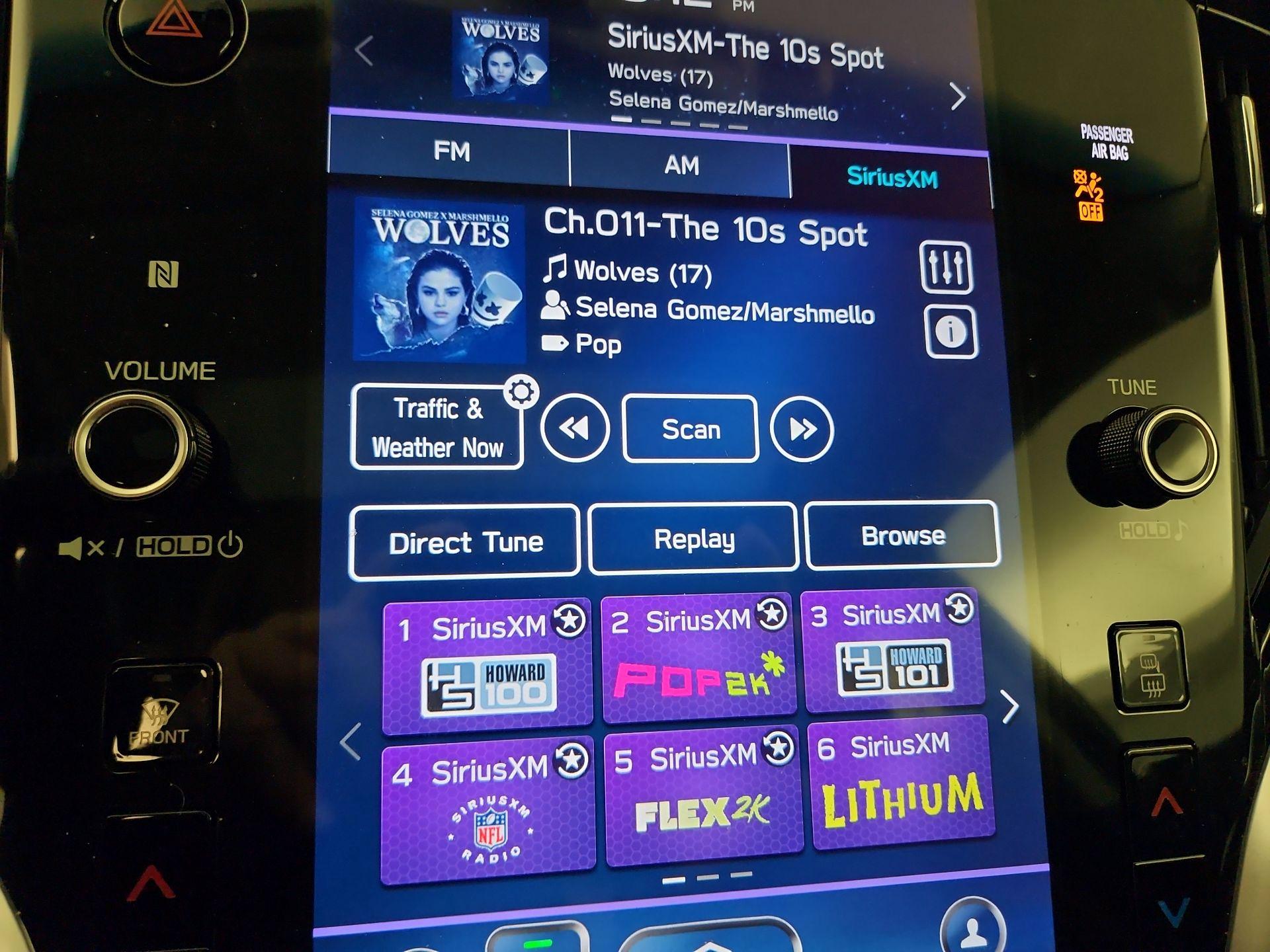 Thumbnail: 2022 Subaru Outback - 16