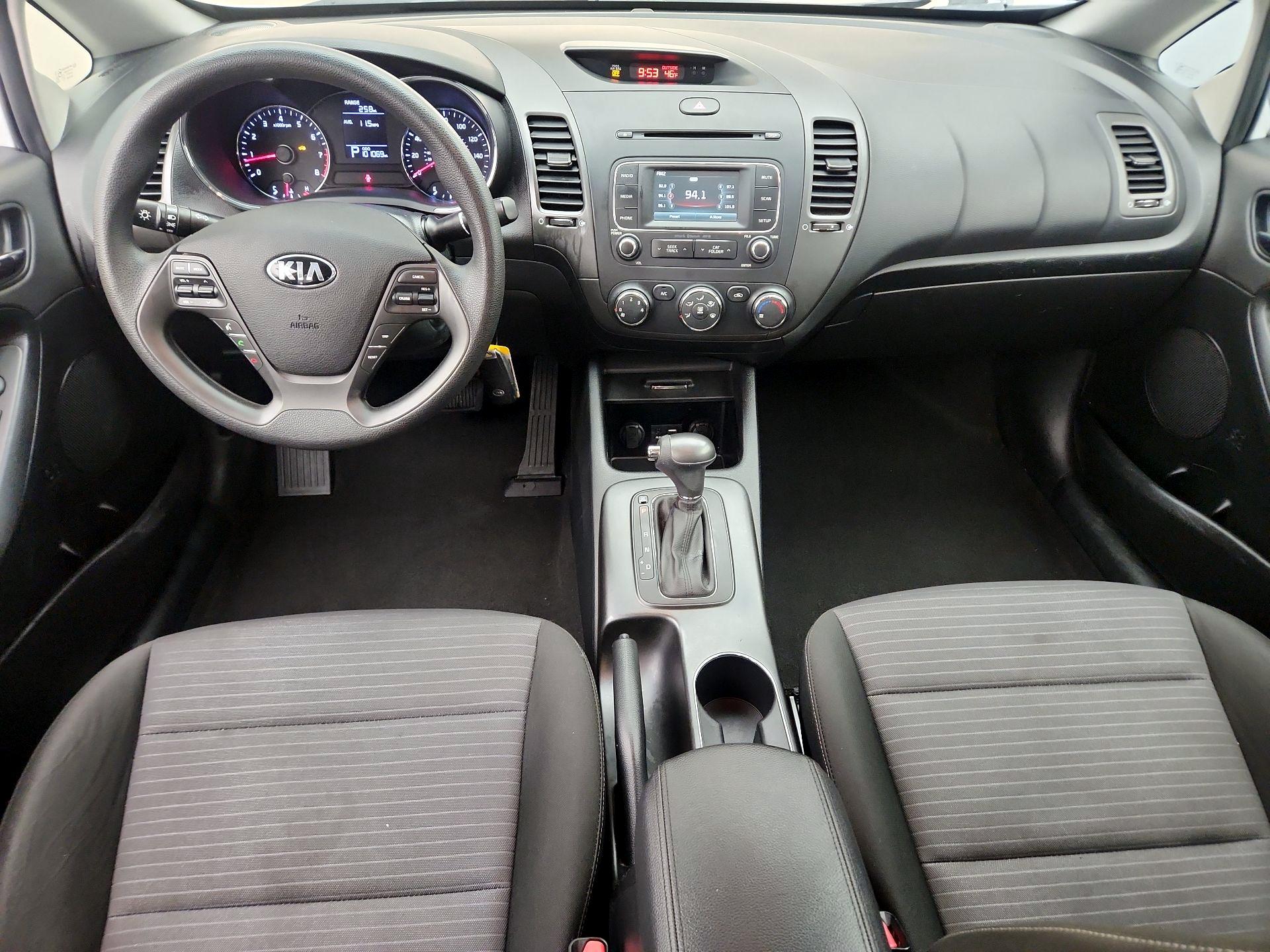 Thumbnail: 2016 Kia Forte - 9