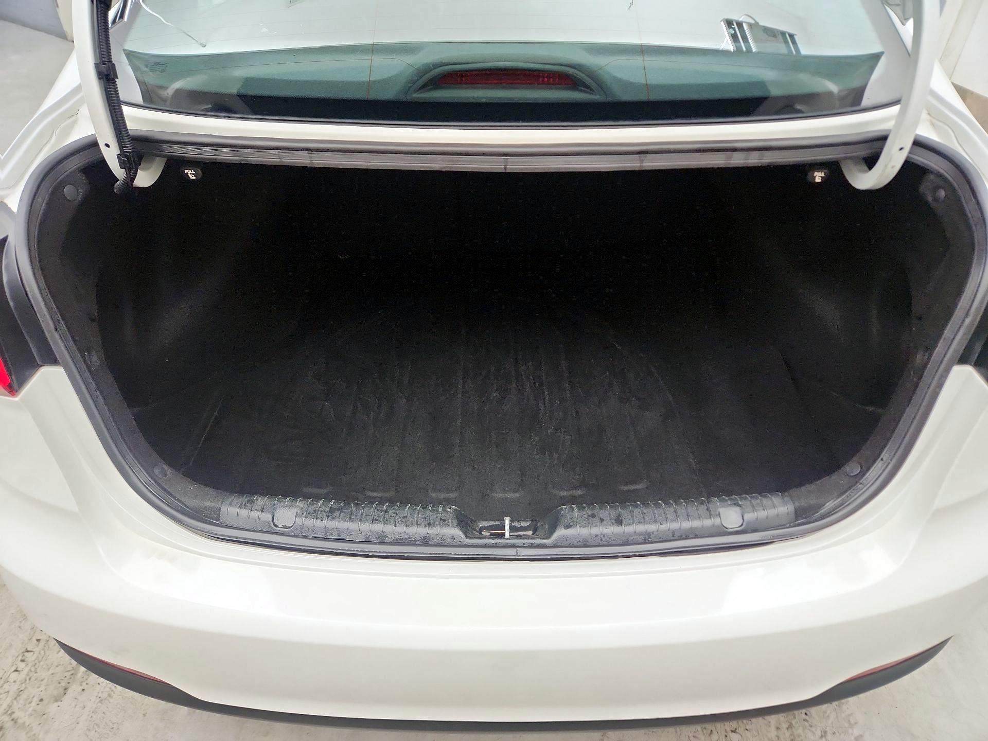 Thumbnail: 2016 Kia Forte - 20