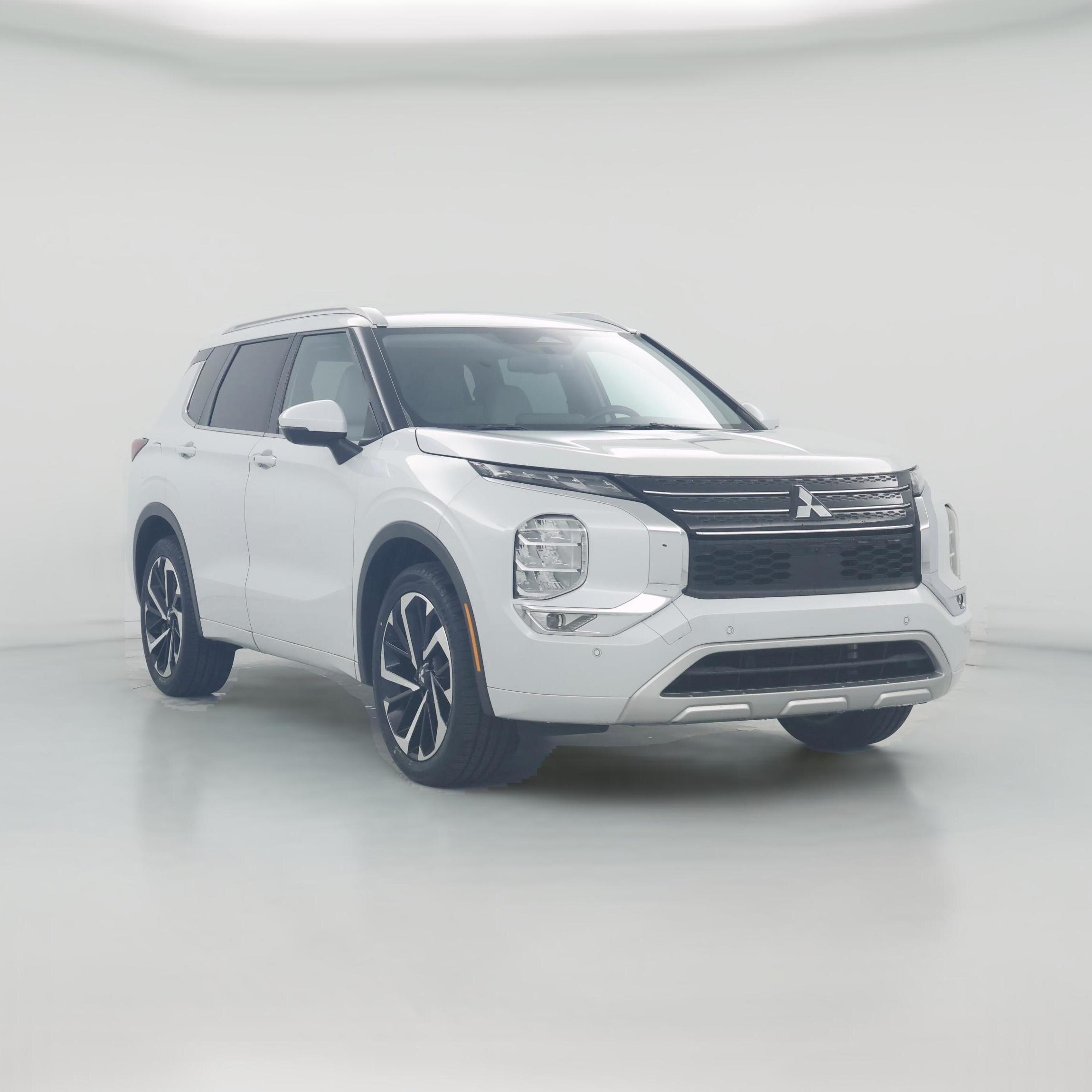 Thumbnail: 2023 Mitsubishi Outlander - 1