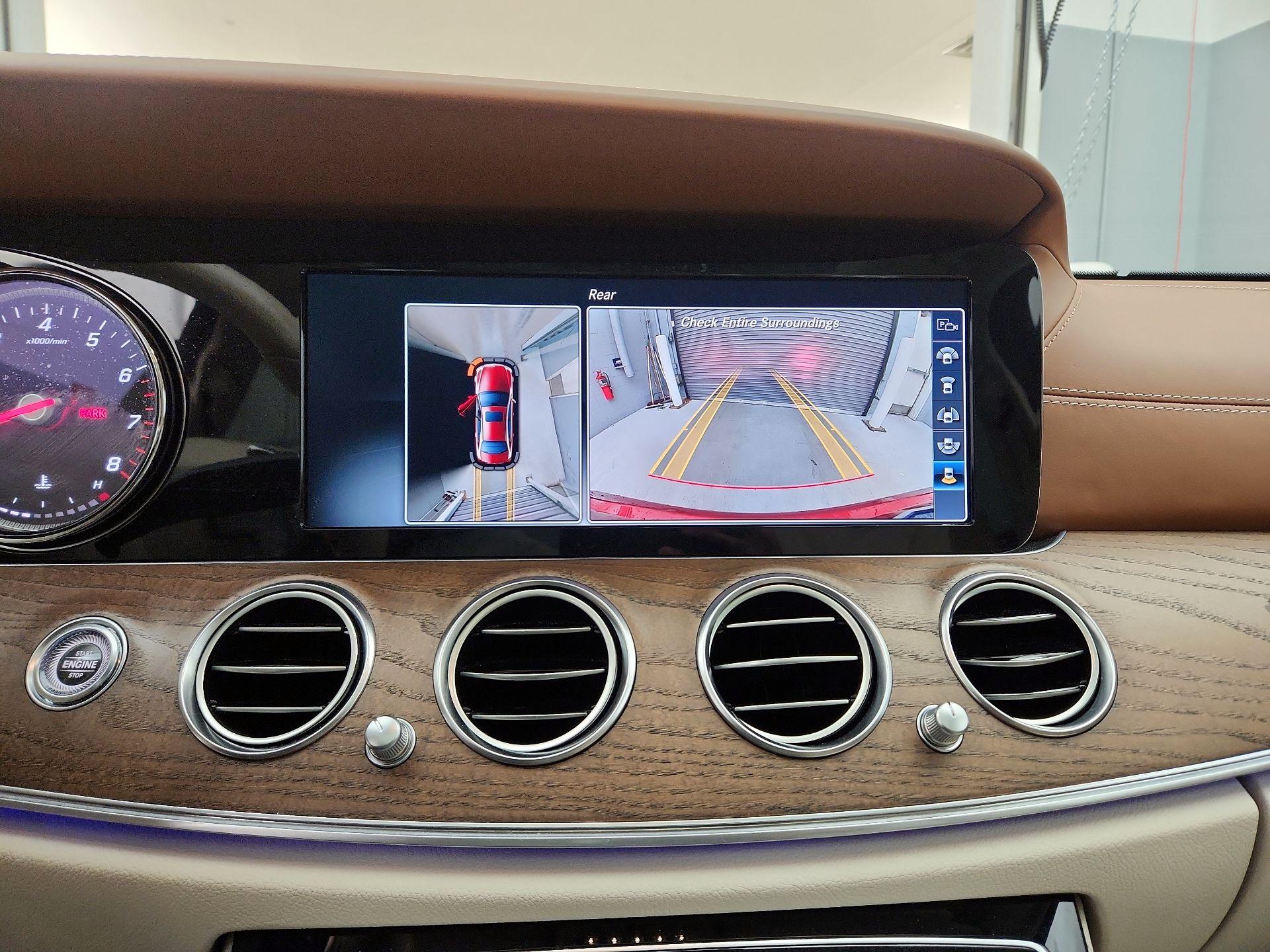 Thumbnail: 2017 Mercedes-Benz E-Class - 15