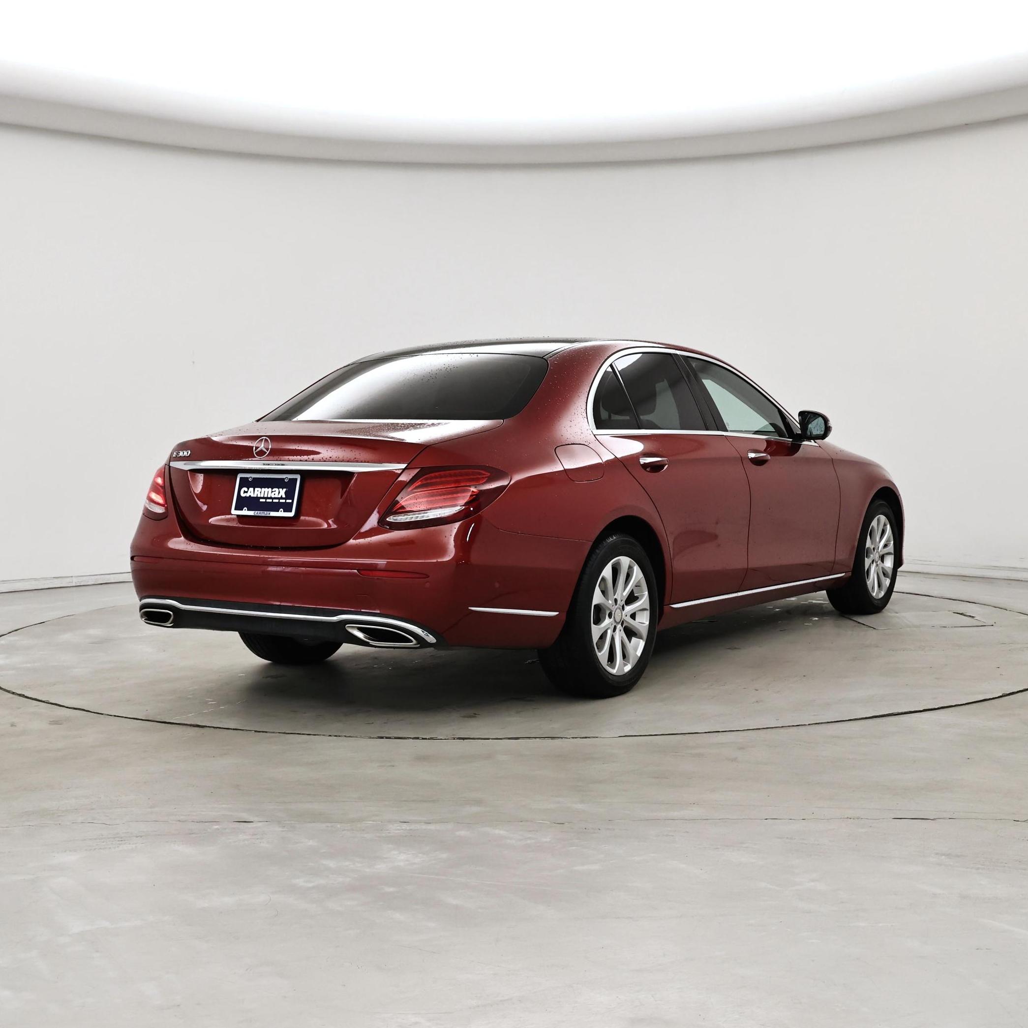 Thumbnail: 2017 Mercedes-Benz E-Class - 8