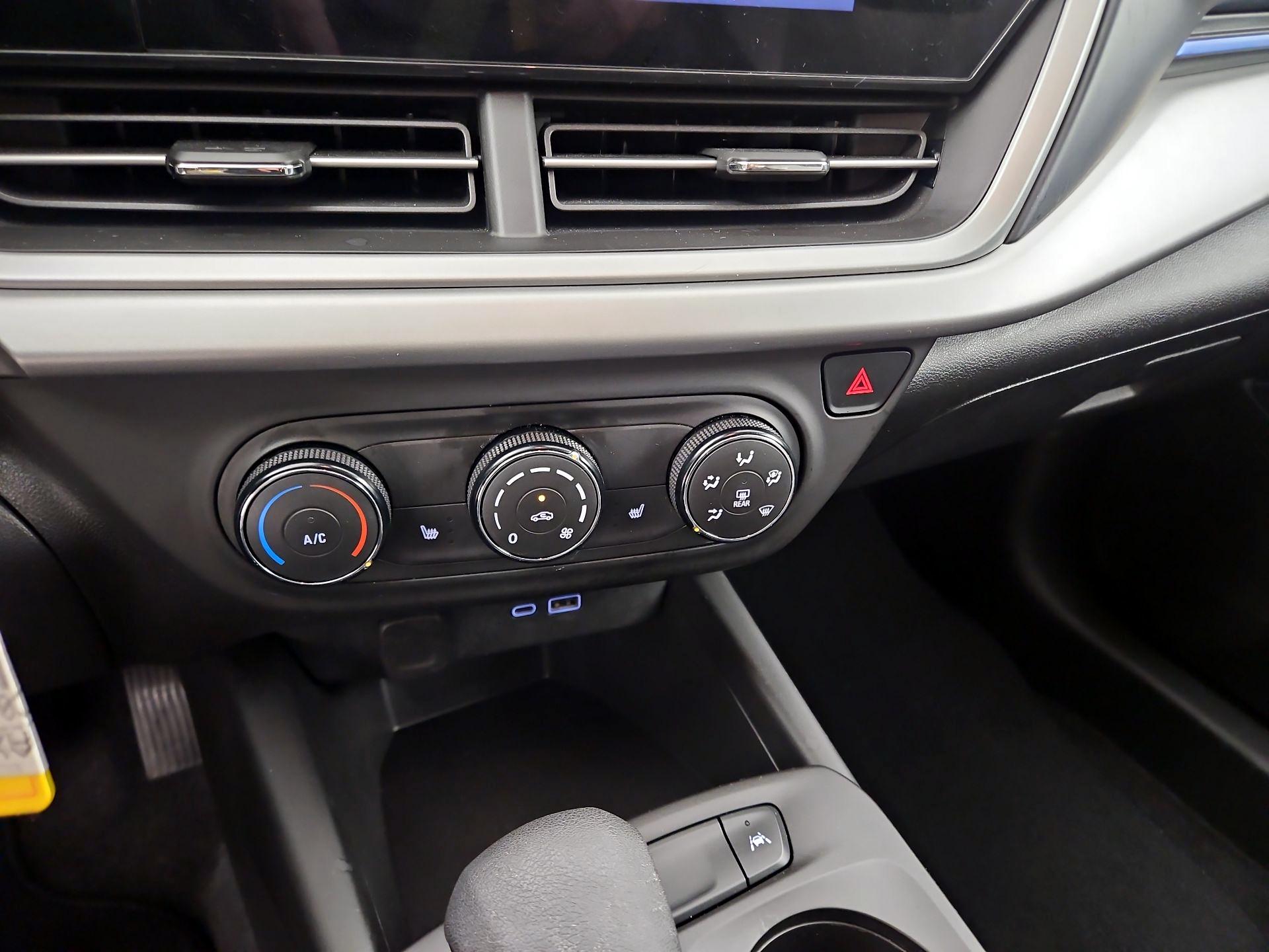 Thumbnail: 2024 Chevrolet Trax - 16