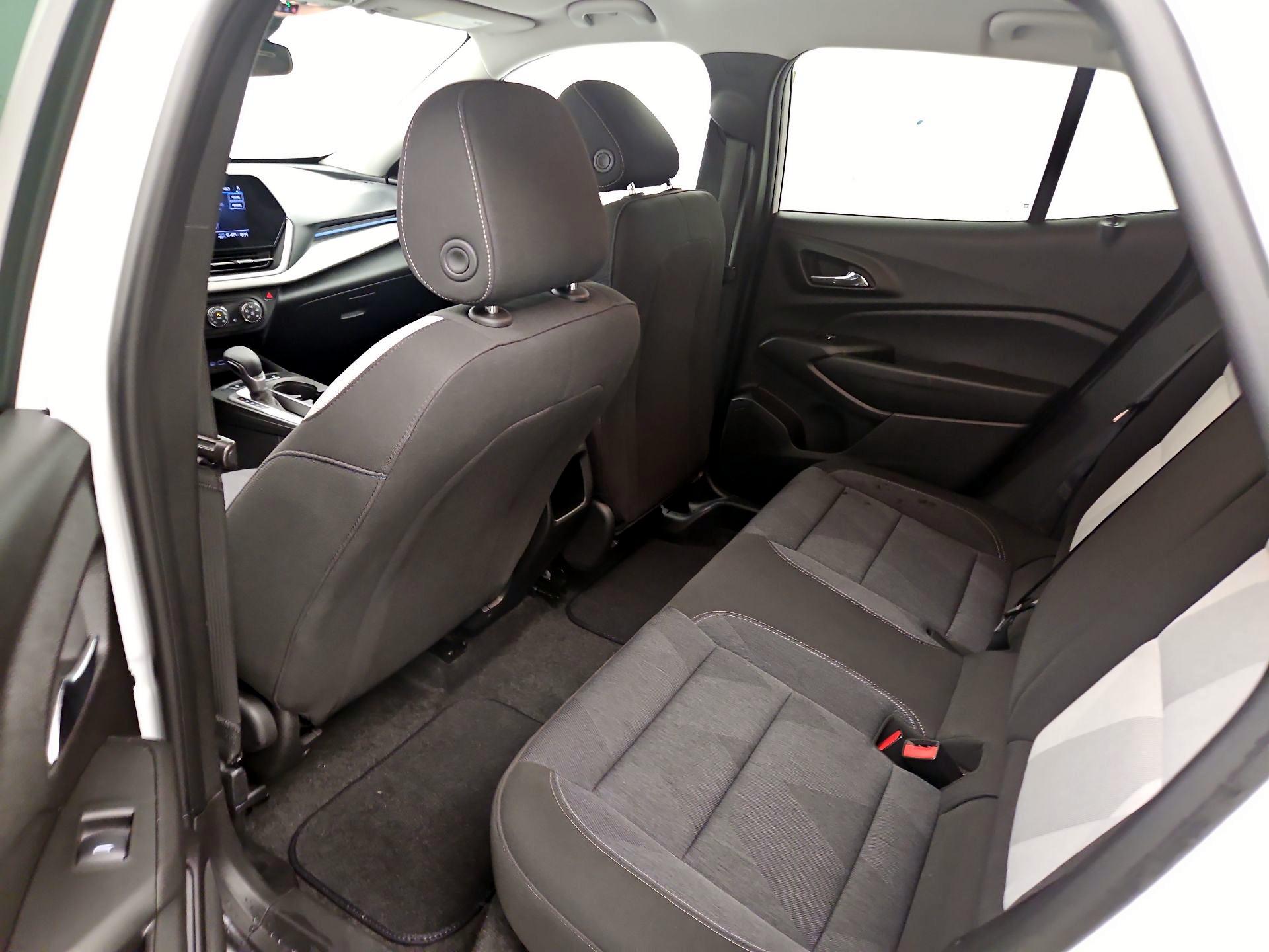 Thumbnail: 2024 Chevrolet Trax - 19