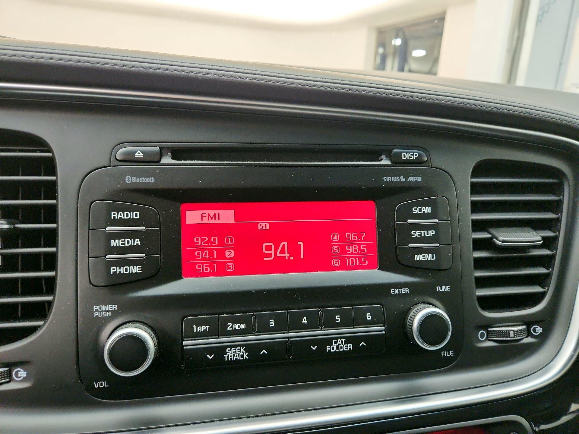 Thumbnail: 2015 Kia Optima - 14