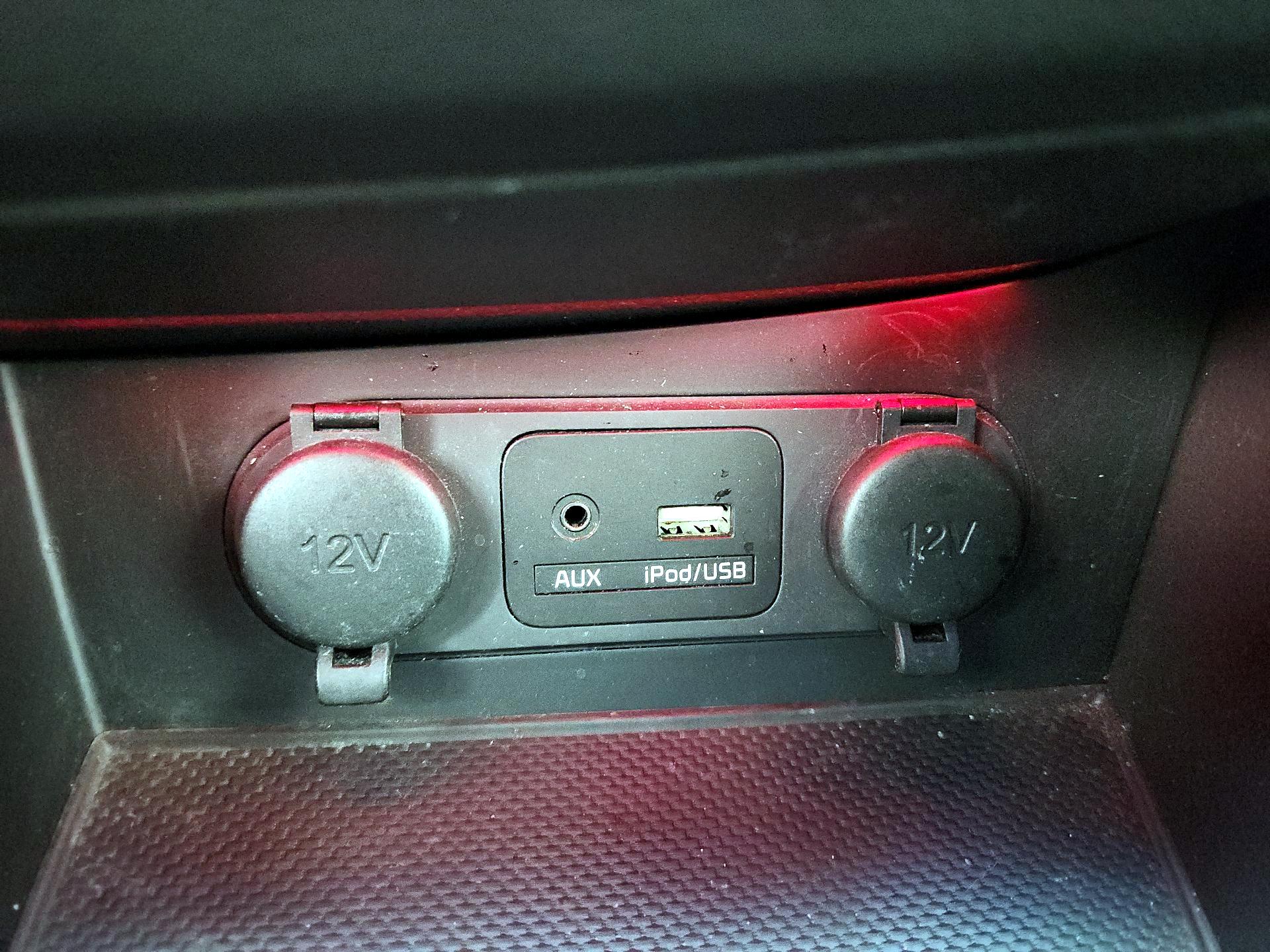 Thumbnail: 2015 Kia Optima - 17