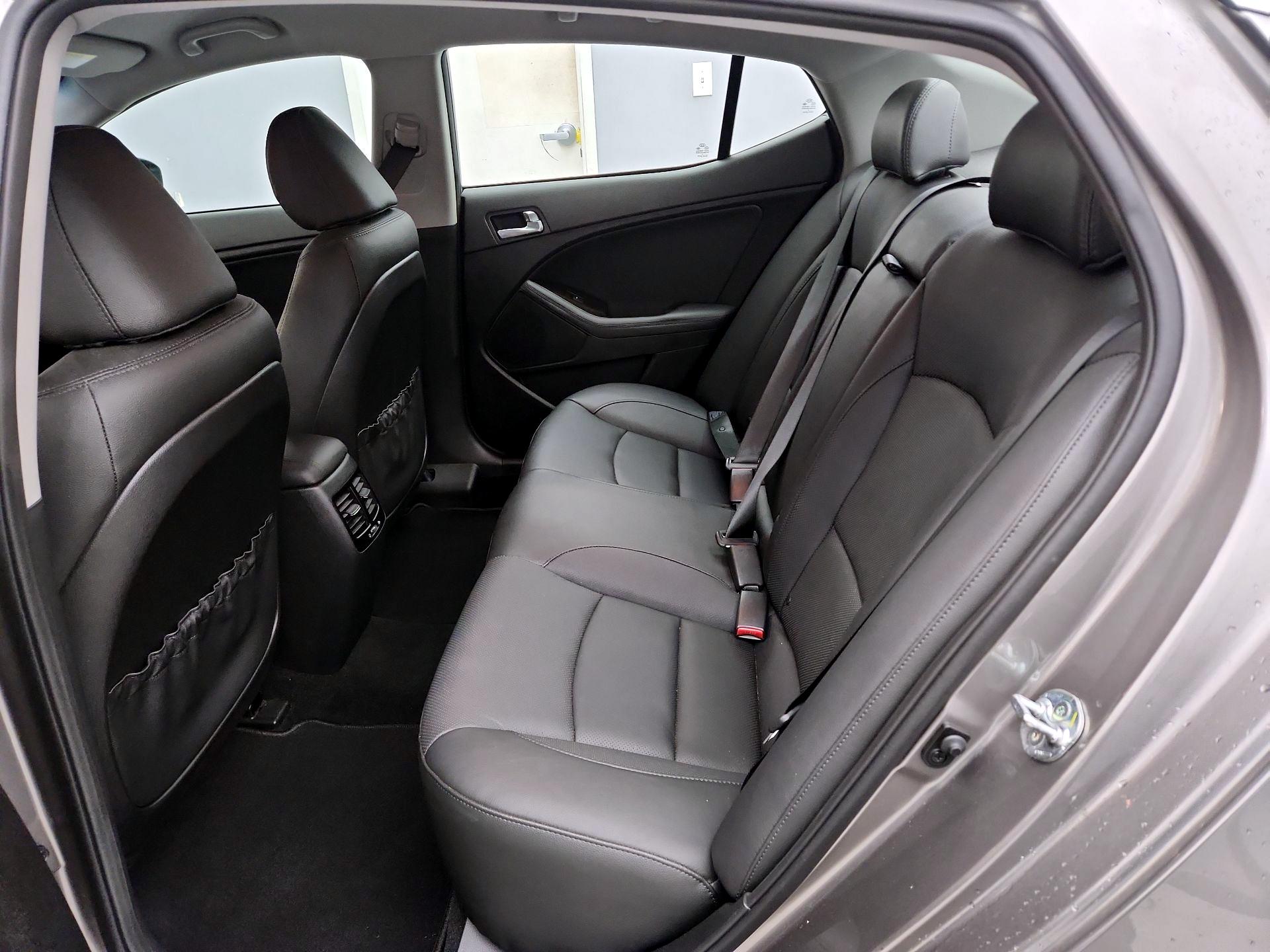 Thumbnail: 2015 Kia Optima - 18