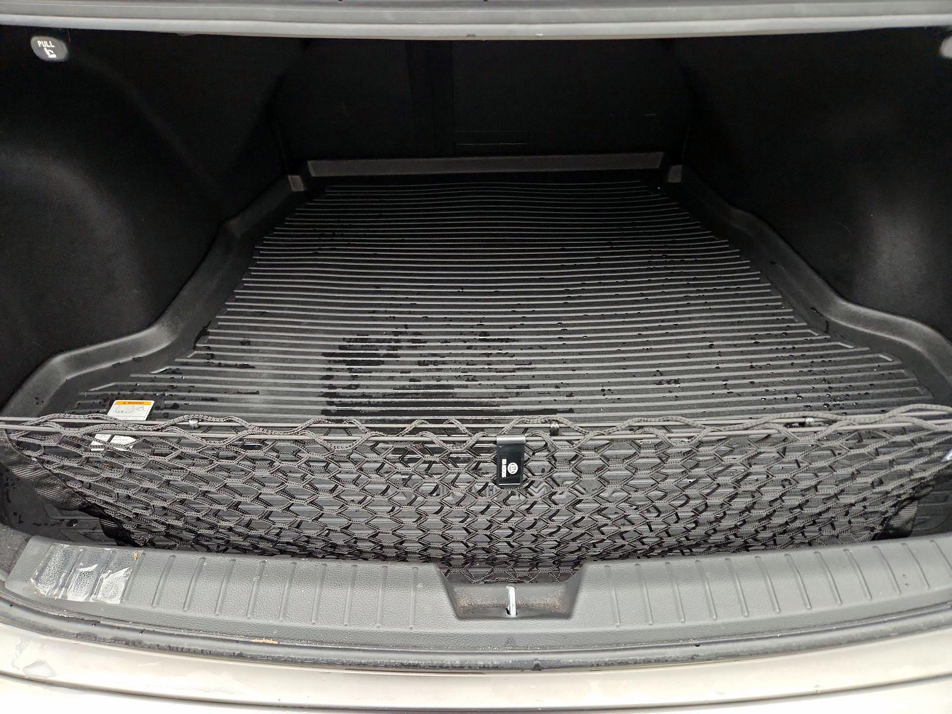 Thumbnail: 2015 Kia Optima - 19