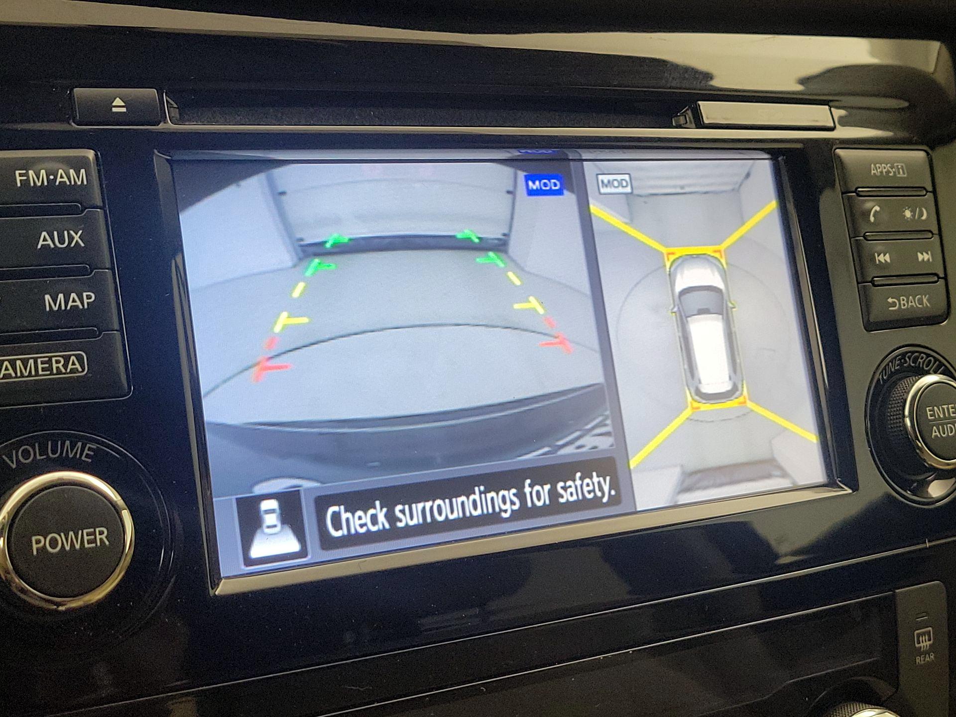 Thumbnail: 2015 Nissan Rogue - 14