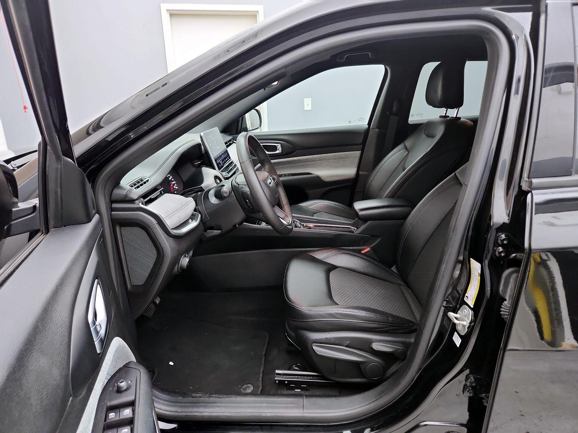 Thumbnail: 2024 Jeep Compass - 11