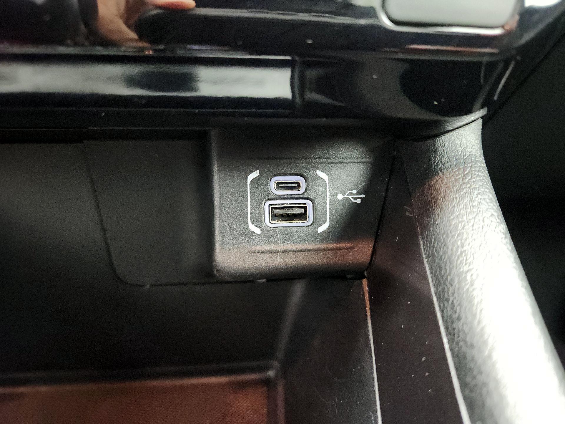 Thumbnail: 2024 Jeep Compass - 18