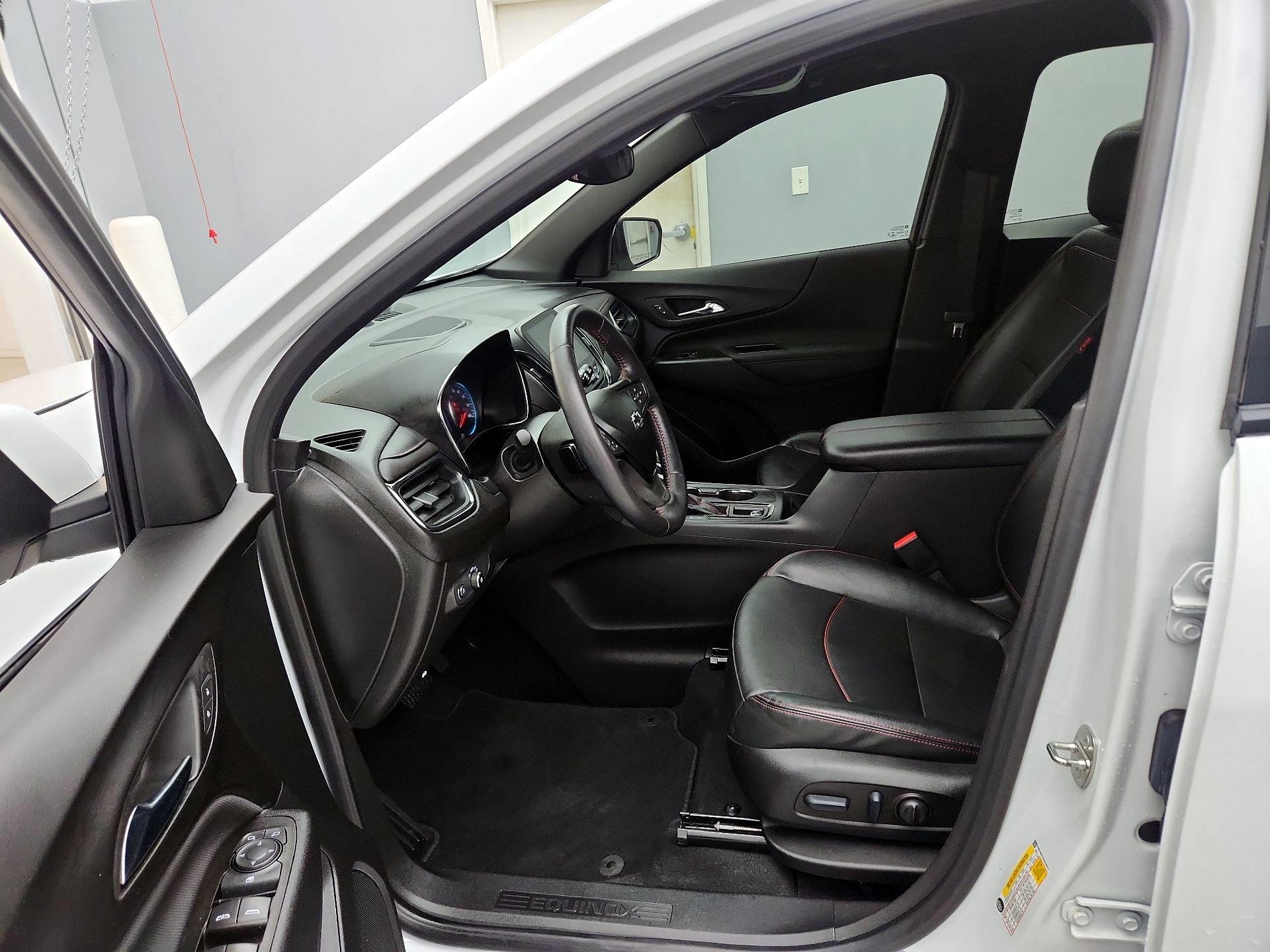 Thumbnail: 2022 Chevrolet Equinox - 11