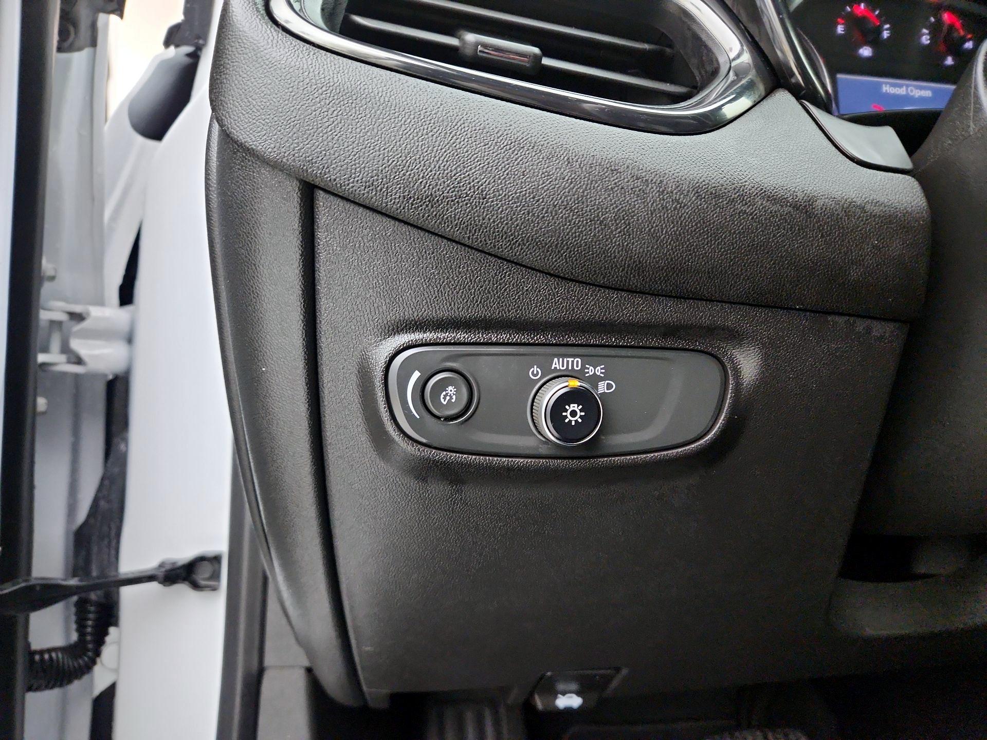 Thumbnail: 2022 Chevrolet Equinox - 13