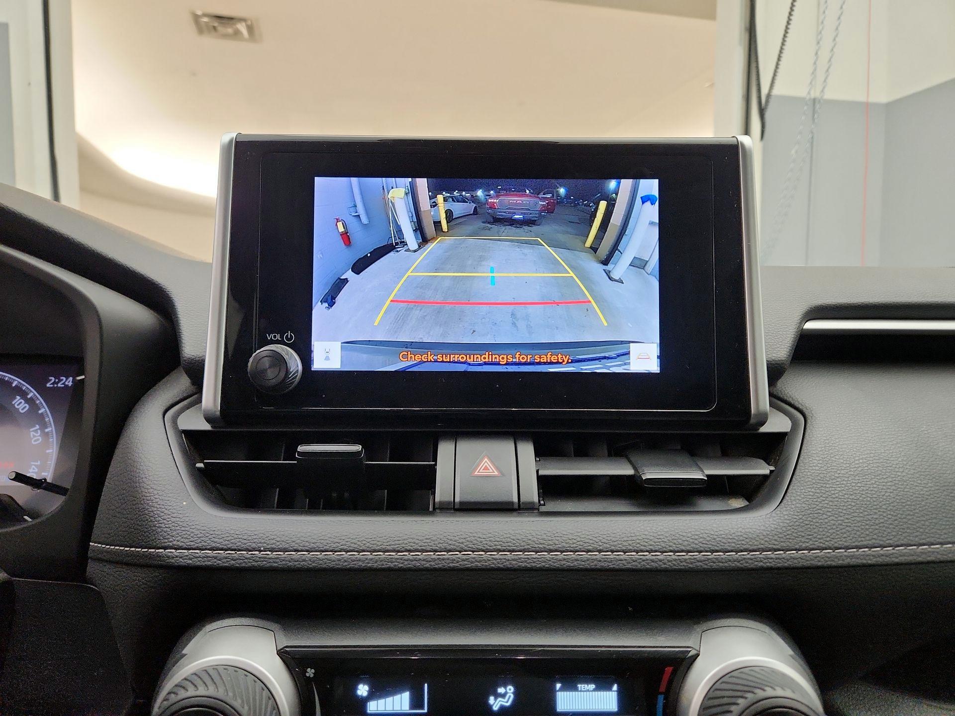 Thumbnail: 2023 Toyota RAV4 - 14