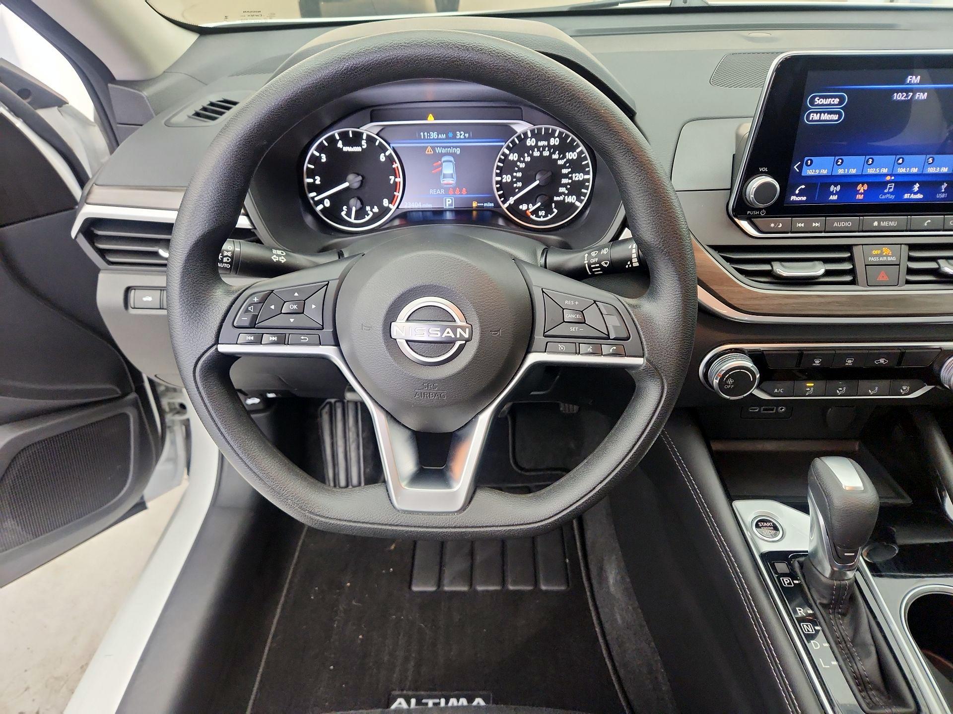 Thumbnail: 2023 Nissan Altima - 10