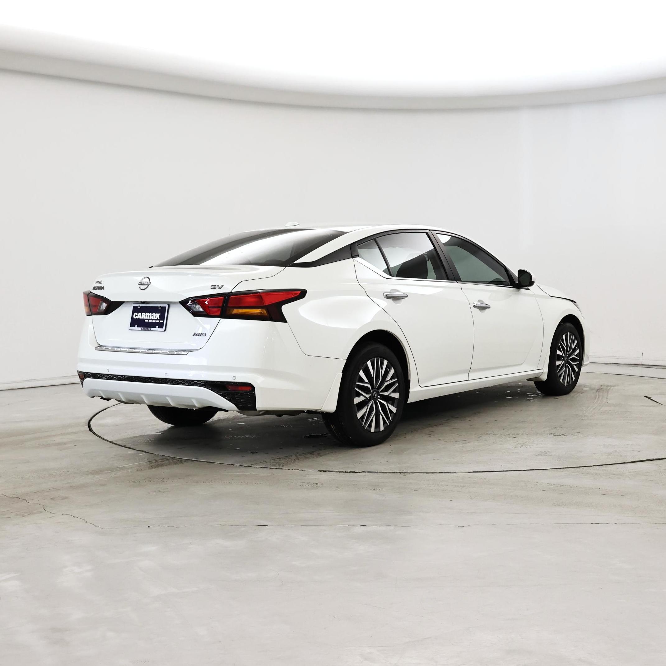 Thumbnail: 2023 Nissan Altima - 8